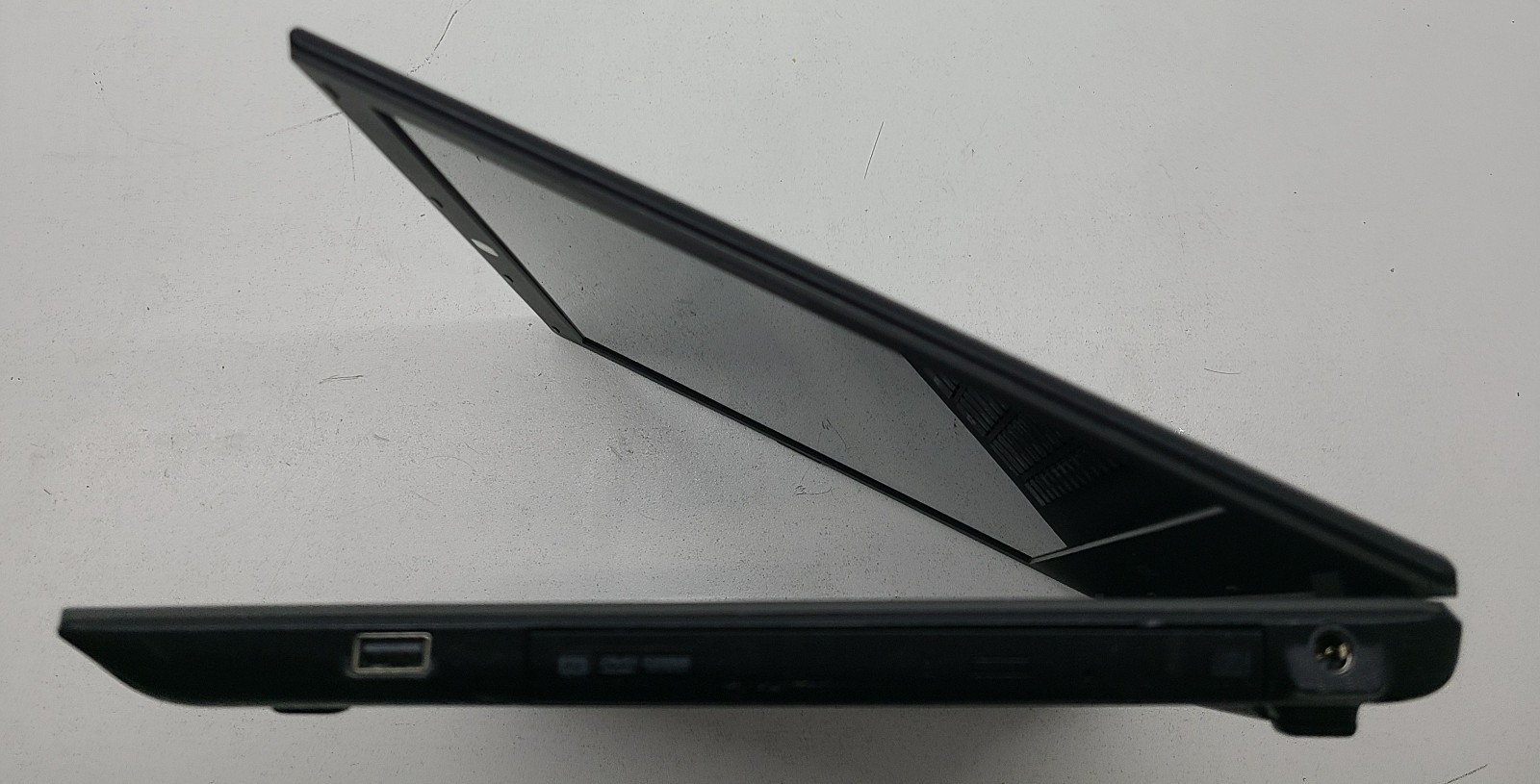 Acer Aspire E15 E5-573-351A Laptop Intel i3-5005U 4GB RAM 500GB HD NO OS (FL)