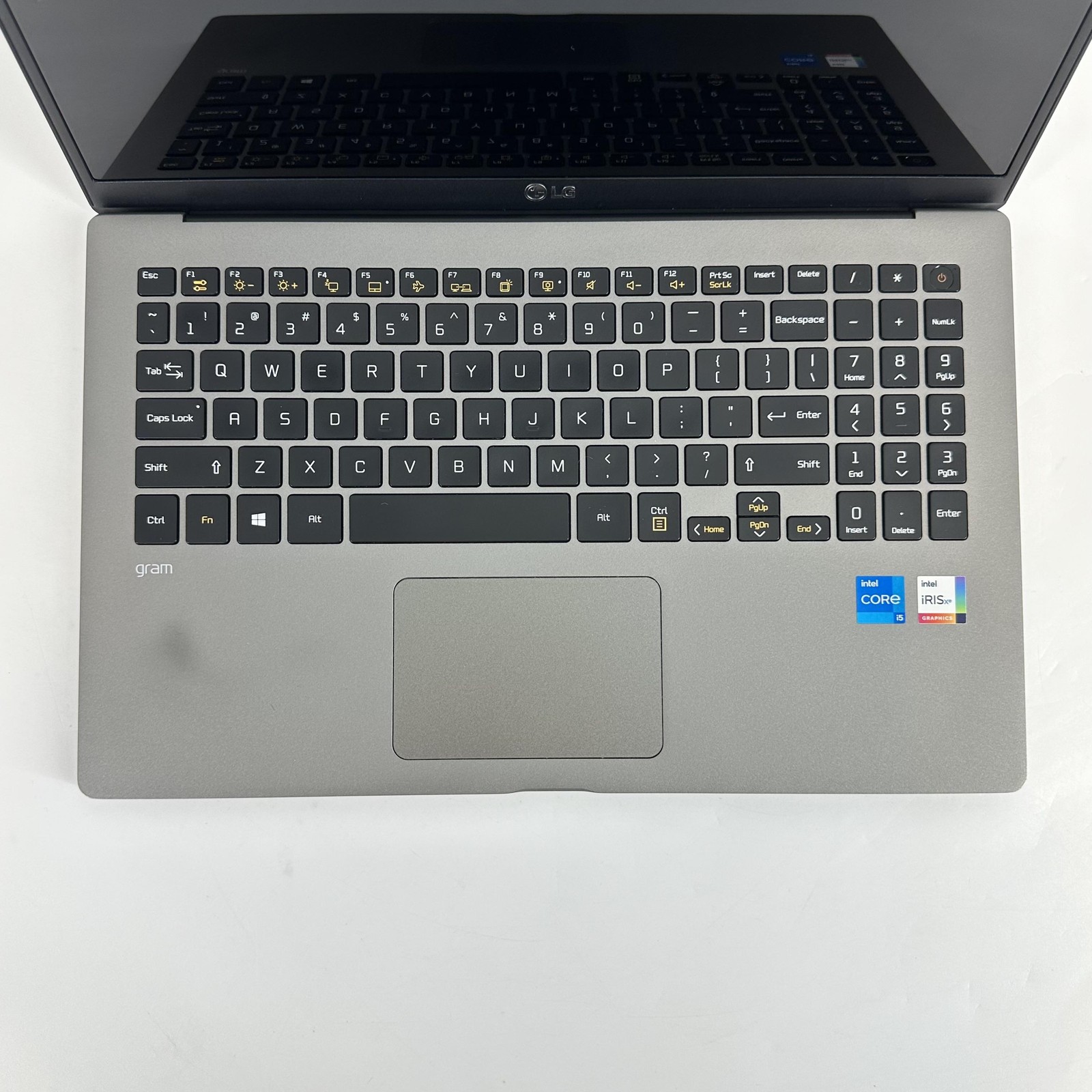 LG Gram 15 Silver FHD i5-1135G7 2.40GHz 16GB RAM 512GB SSD Good