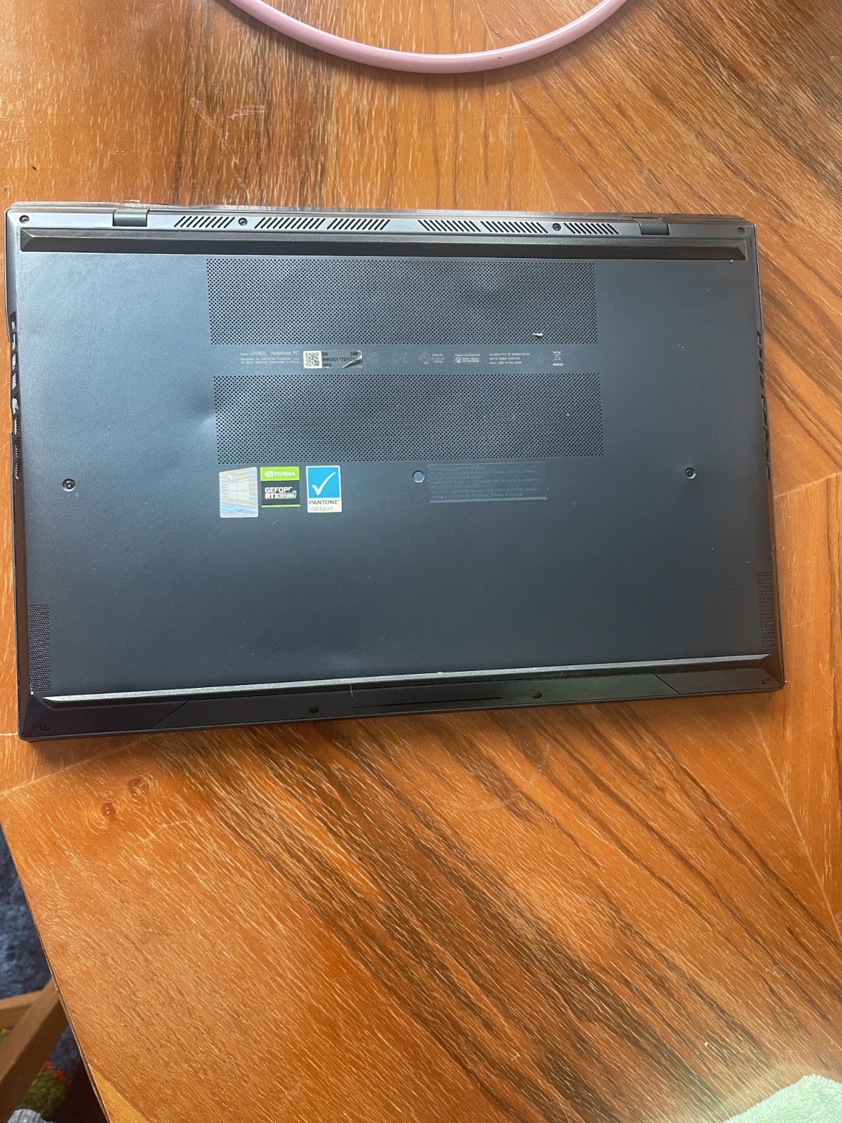 ASUS ZenBook Pro Duo 15 OLED | i9-10980HK | 32GB RAM | NVIDIA RTX 3070 |