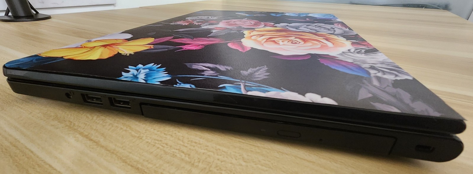 Dell Inspiron 5566 i7 7th Series 3.5GHz 16GB DDR 240GB SSD + 1 TB HDD 15.6″ LCD