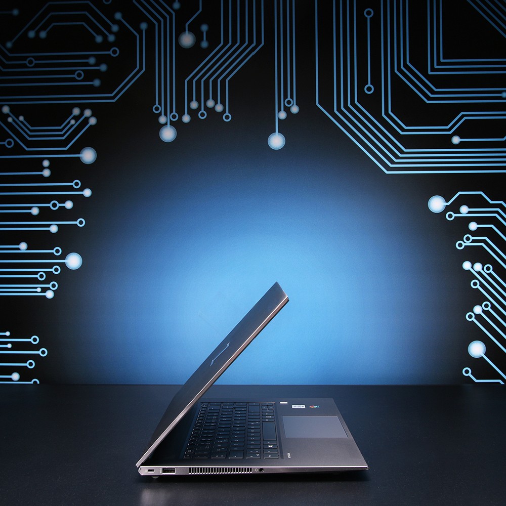HP ZBook Create G7 // i9-10885H, RTX 2080 Super Max-Q, 32GB RAM, 1TB SSD
