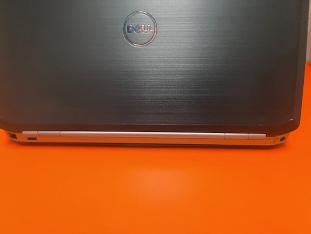 Dell Laptop Linux Mint Cinnamon 8GB Ram,New Fast 256GB SSD Drive,Year Warranty