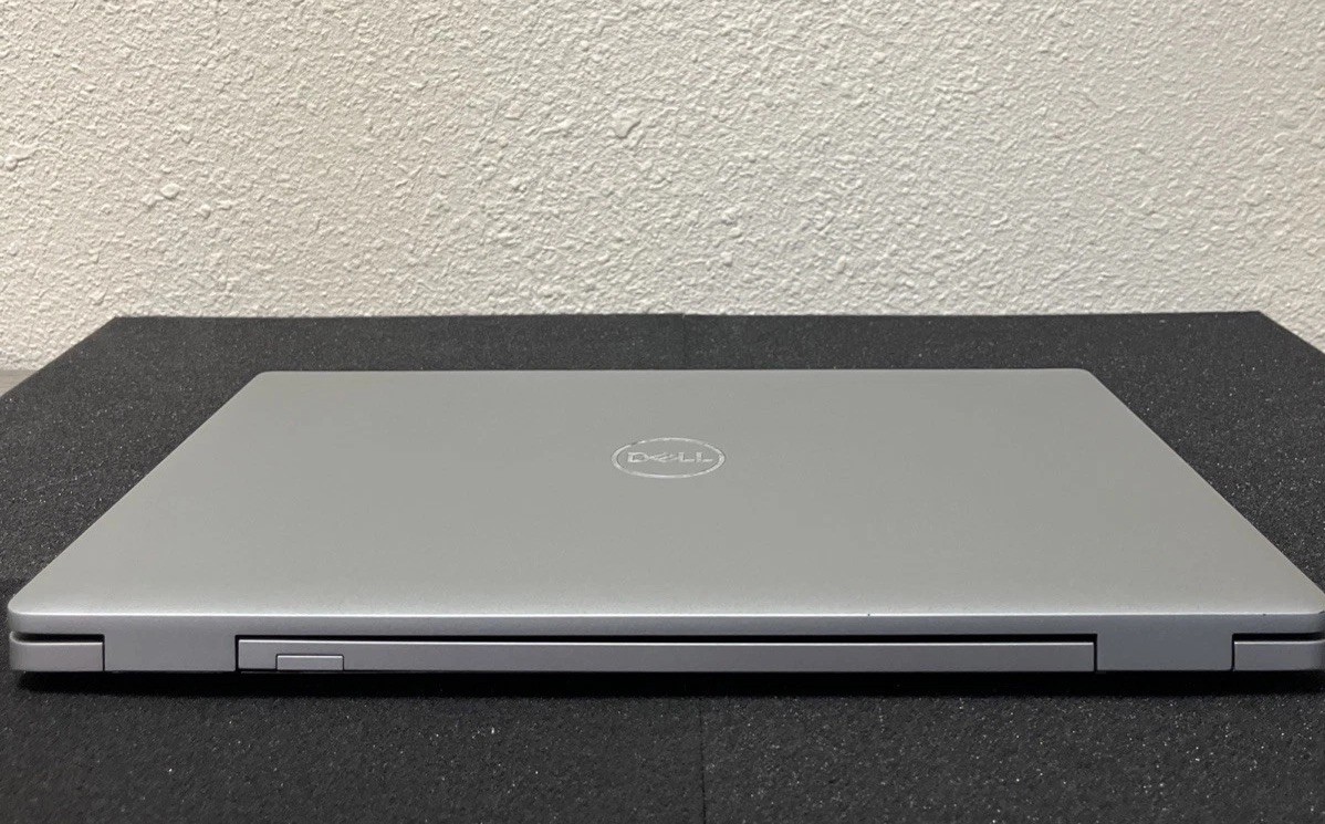 Dell Latitude 5530 15.6″ TOUCH Intel Core i7-1265U 32GB RAM 512GB SSD- Grade B