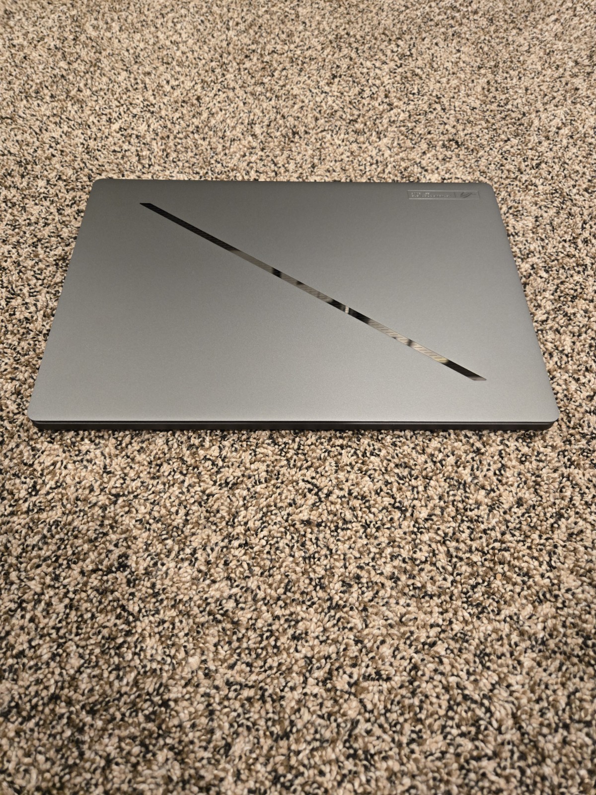 Asus ROG Zephyrus G16 GU605 16 240Hz QHD+ Ultra 9 285H 32GB 1TB RTX 5070 Ti