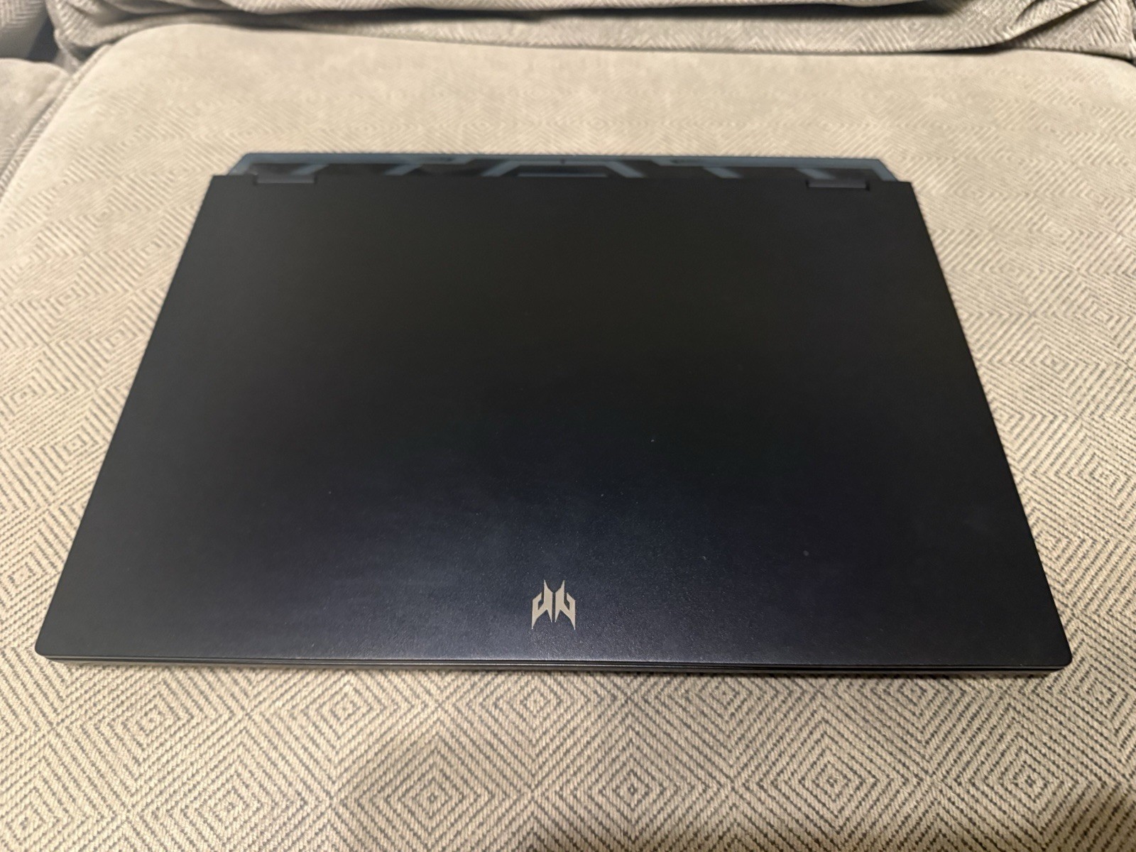 Acer predator Core I-7 13700HX RAtx 460 Laptop