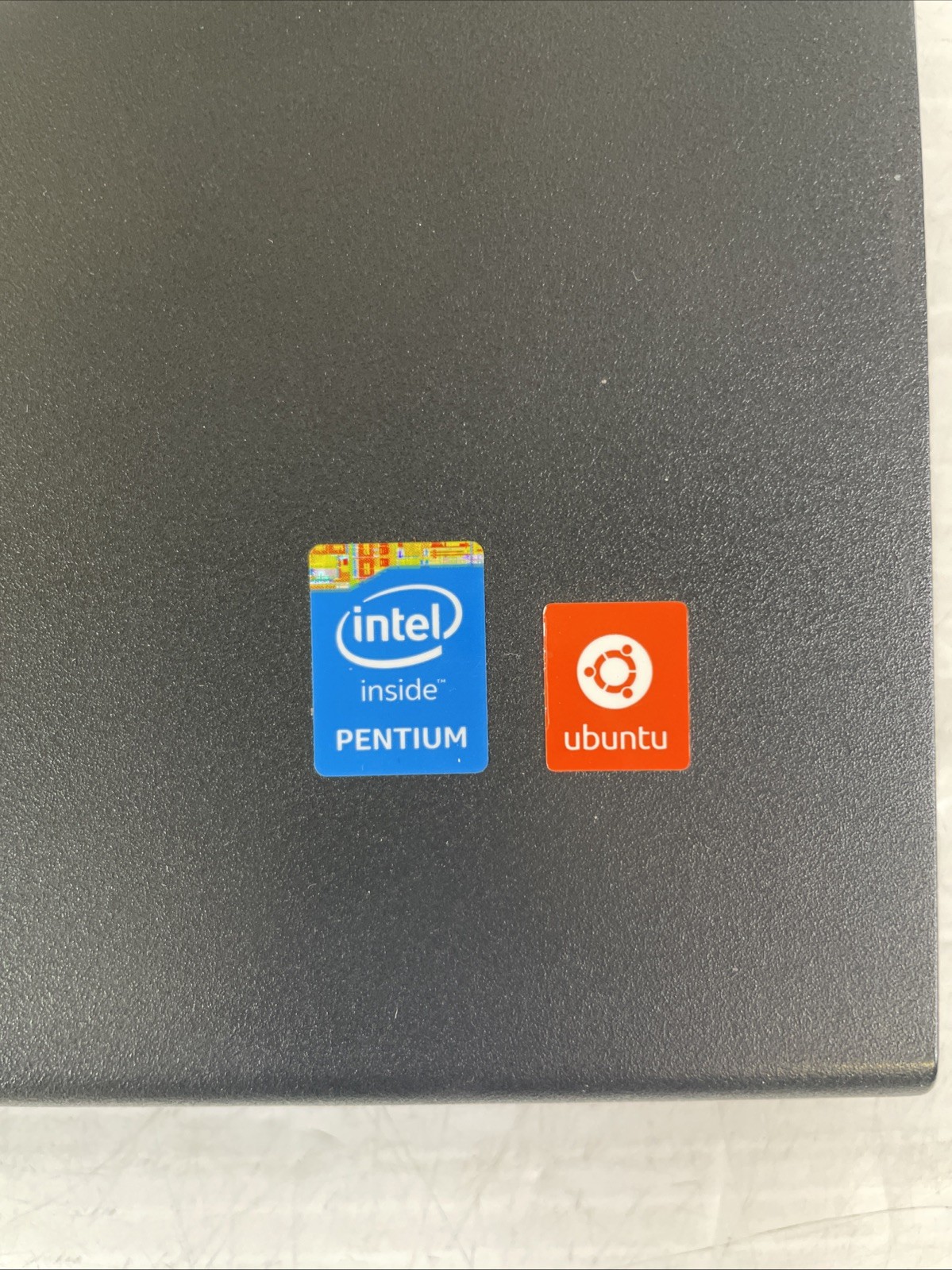 Dell Inspiron 15 3542 Laptop Intel Pentium 3558U 1.7GHz 4GB RAM 500GB HDD Ubuntu