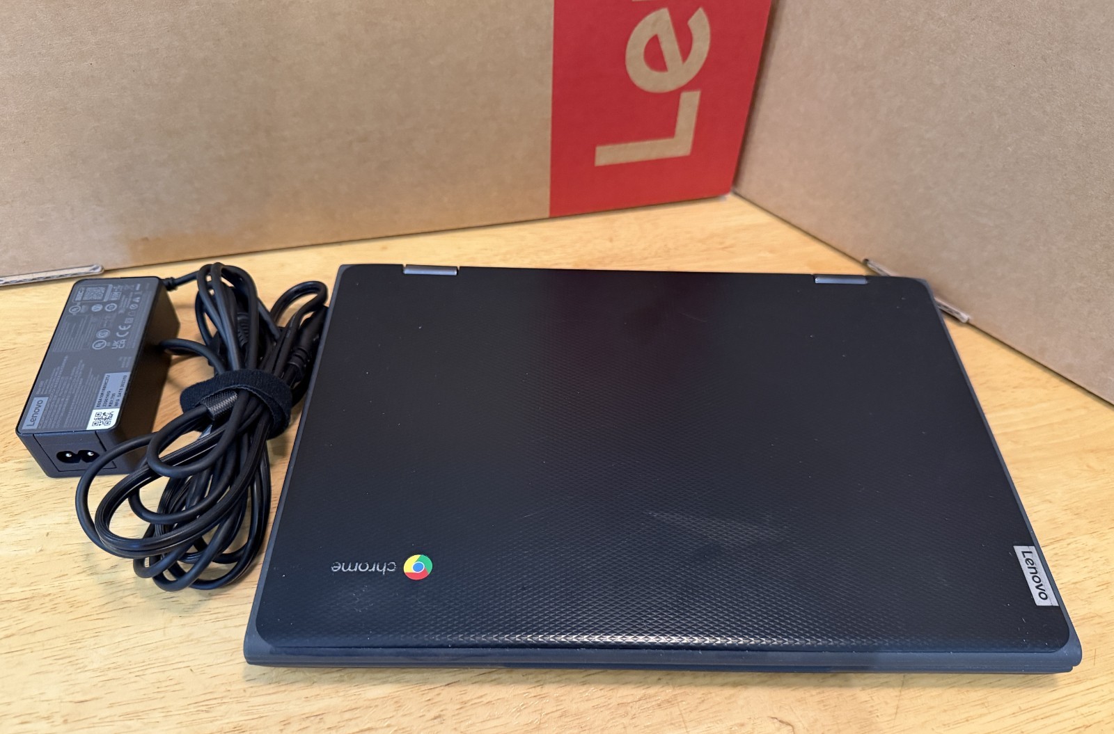 Lenovo 300e Chromebook 2nd Gen Type 81MB 11.6” Touchscreen 64GB 8GB RAM ChromeOS