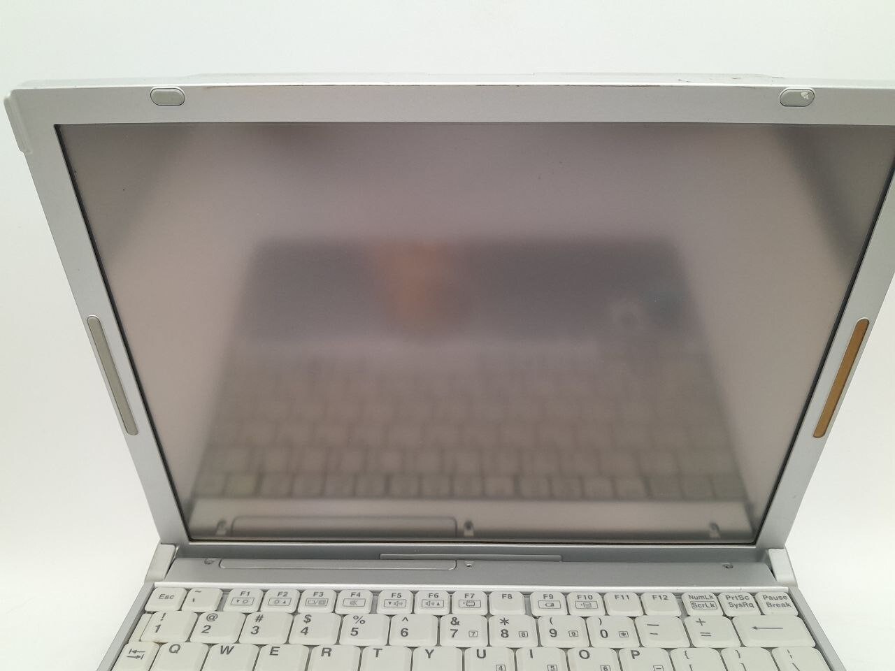 Panasonic ToughBook CF-T8 12.1″ Core 2 Duo U9300 1.2GHz 3GB – Untested – ST47