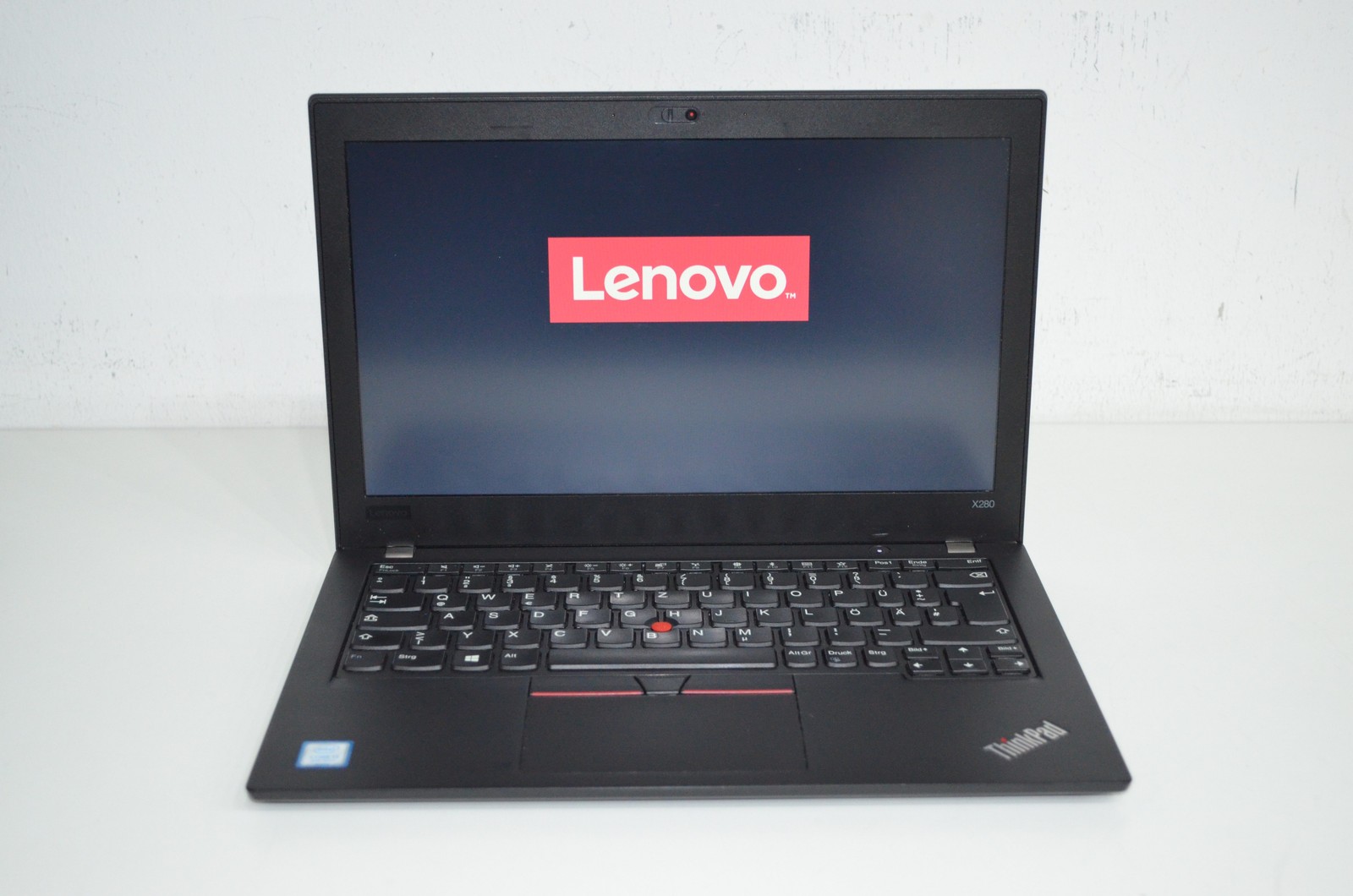 Lenovo ThinkPad X280 – Intel Core i3-8130U 2.20 GHz – 8GB RAM – No HDD
