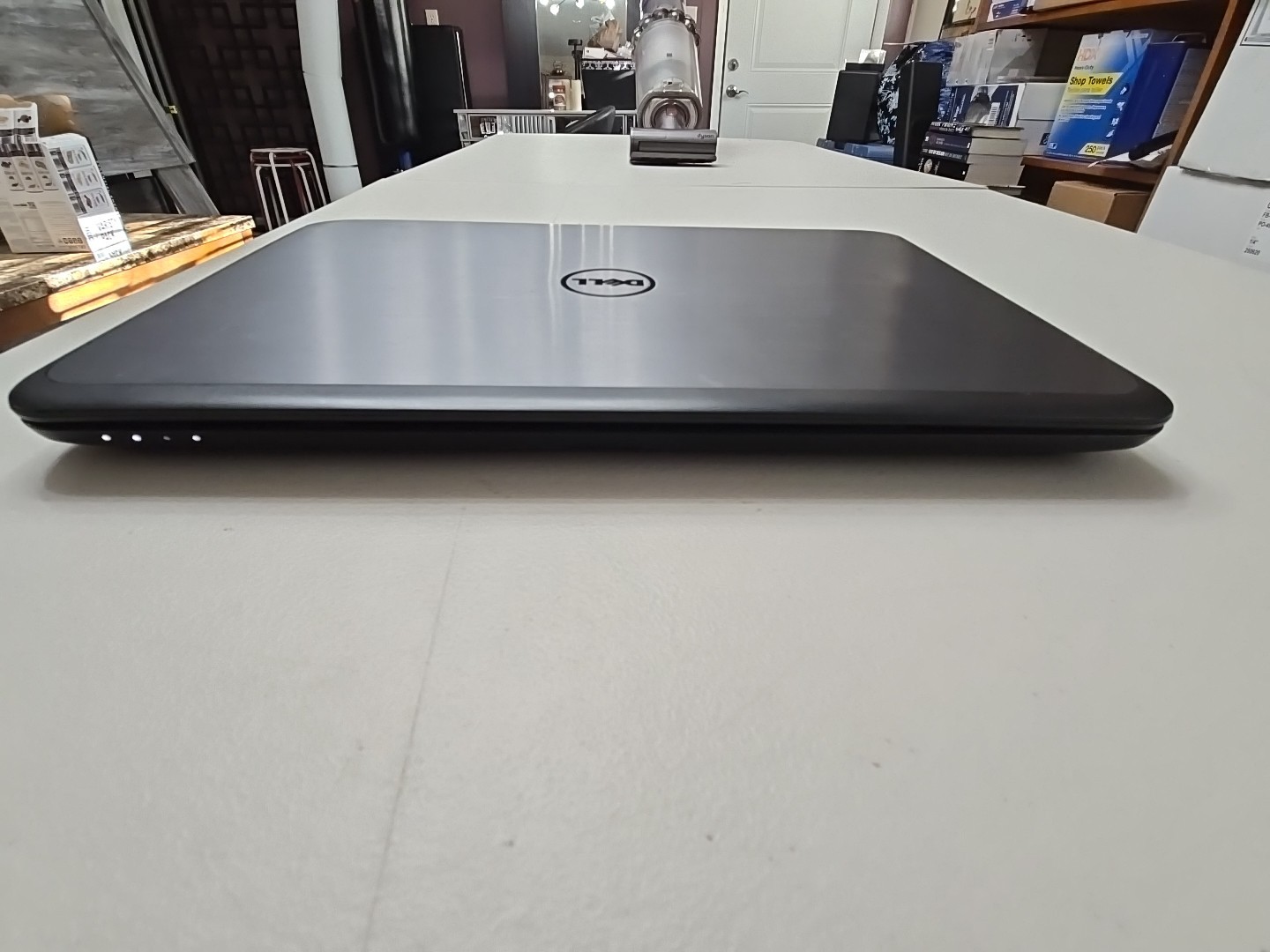 Dell Latitude 3540 15.6″ With Charger 4GB