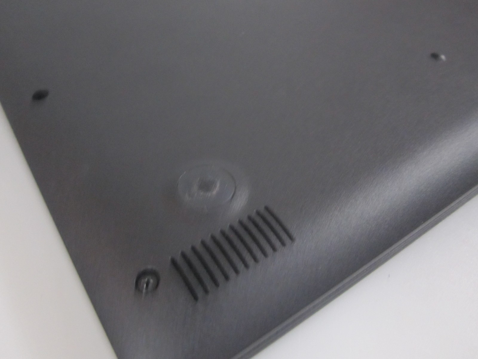 Dell Inspiron 3593 Laptop I7-1065G7 16GB 240GB M2SSD 1.30GHZ NOOS + AC