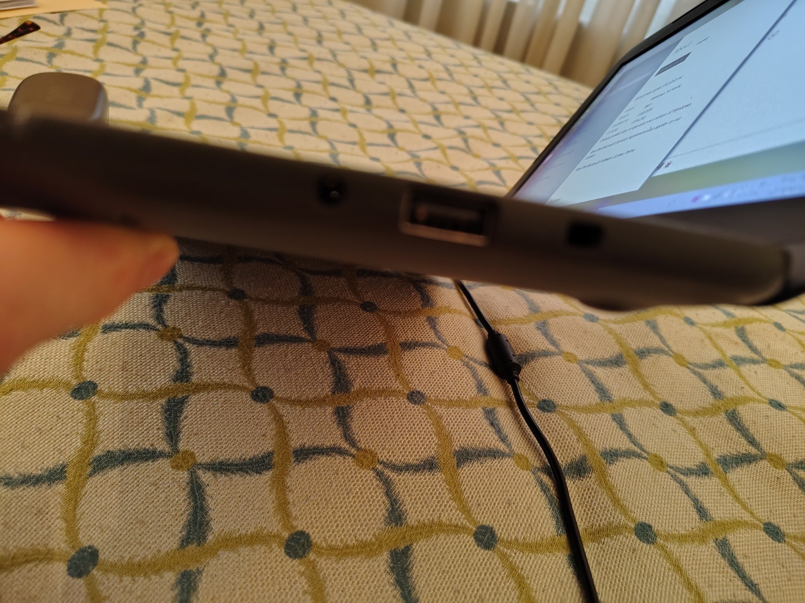 dell inspiron p24t 4gb 32gb Windows 10