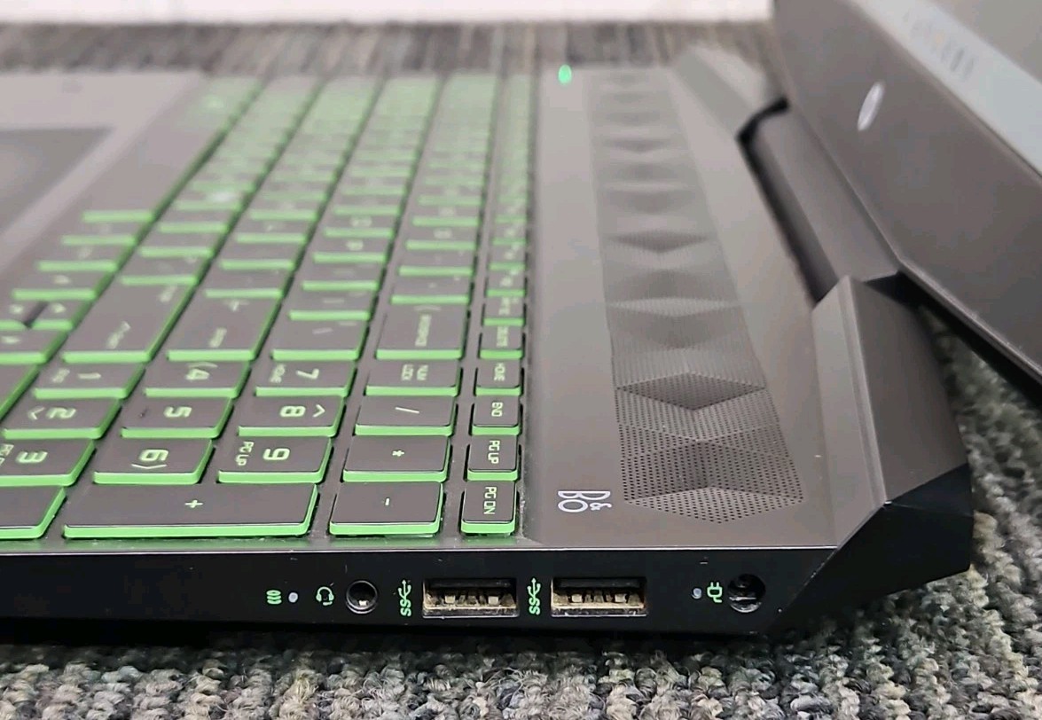 HP Pavilion 15-dk0xxx Gaming Laptop GTX 1650 16GB 240GB – FOR PARTS/NOT WORKING