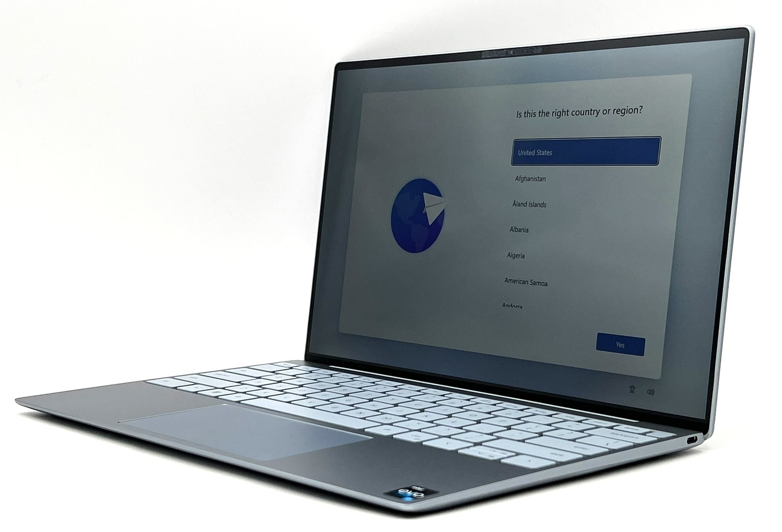 Dell XPS 9315 13.4″ FHD+ / i7-1250U – 32GB RAM – Iris Xe – 1TB SSD – Sky Blue –