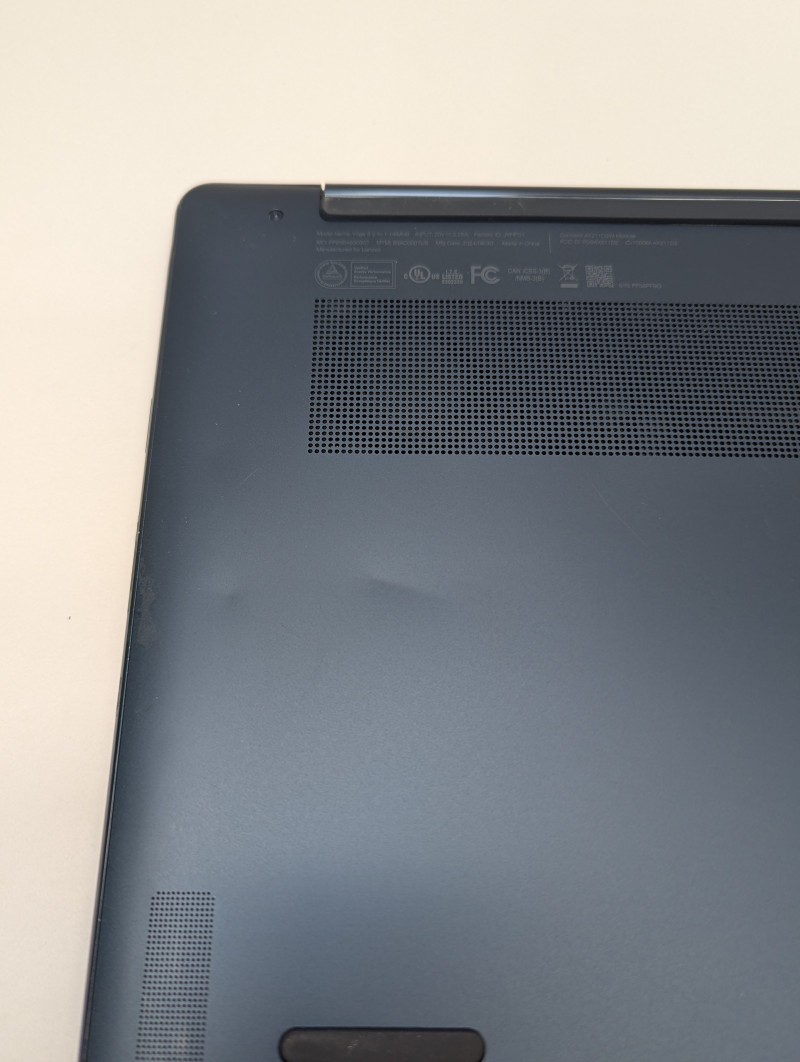 Lenovo Yoga 9i 2-in-1 14″ 2.8K OLED Touch Laptop Core Ultra 7 155H 16GB 1TB SSD