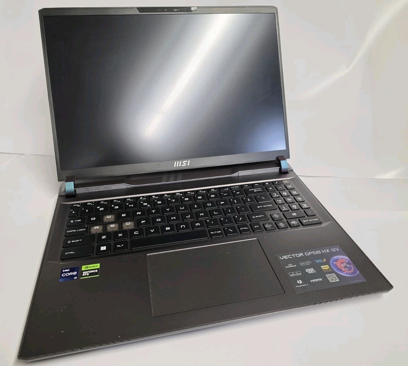 MSI Vector GP68HX 12V 16″ 144Hz FHD+ Gaming Laptop – RTX 4080 (New RAM & SSD)