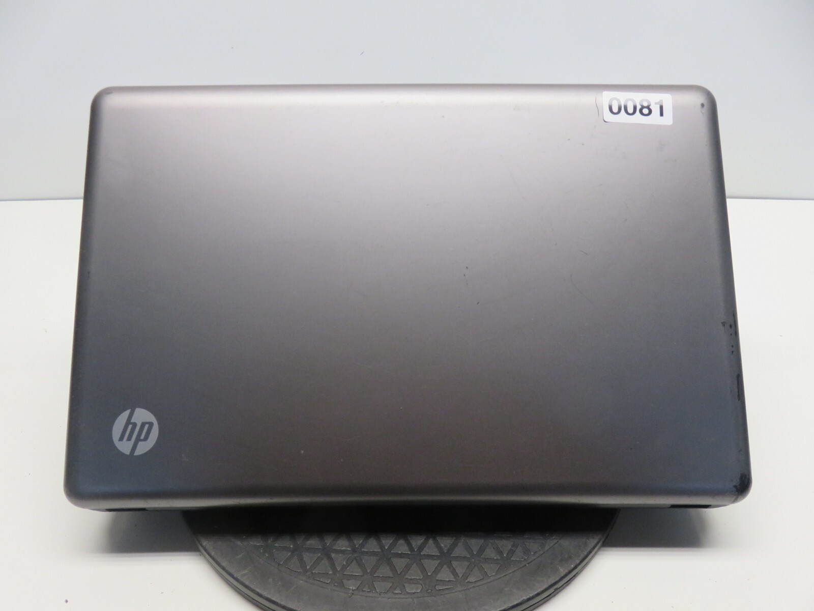 HP 2000-353NR Laptop AMD E-450 4GB Ram No HDD or Battery Radeon