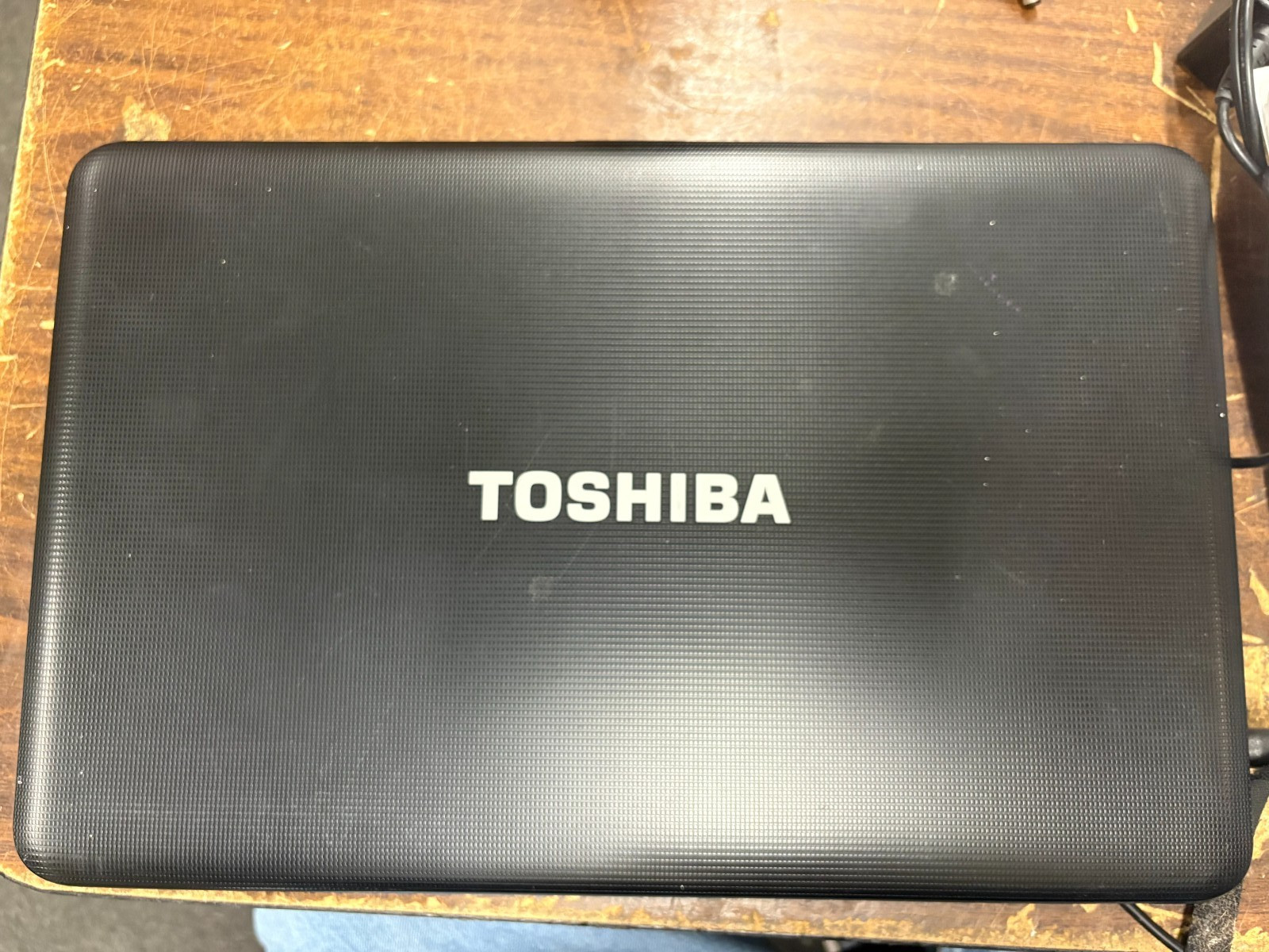 Toshiba Satellite C855D- S5340 AMD E1-1200 APU @1.40GHz 4GB RAM No OS No HDD