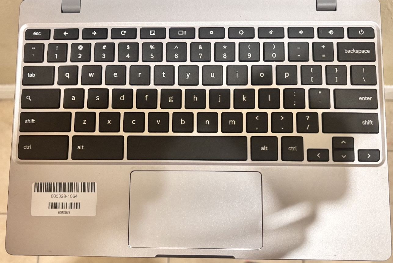 Samsung Chromebook XE310XBA – Compact, Lightweight & Ready to Use #36