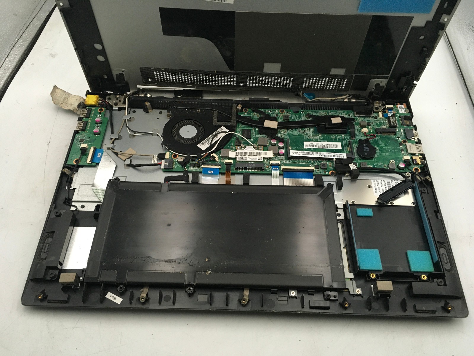 LENOVO IDEAPAD U530 TOUCH – FOR PARTS/REPAIR – INTEL i7-4500U – NO RAM -READ- BB