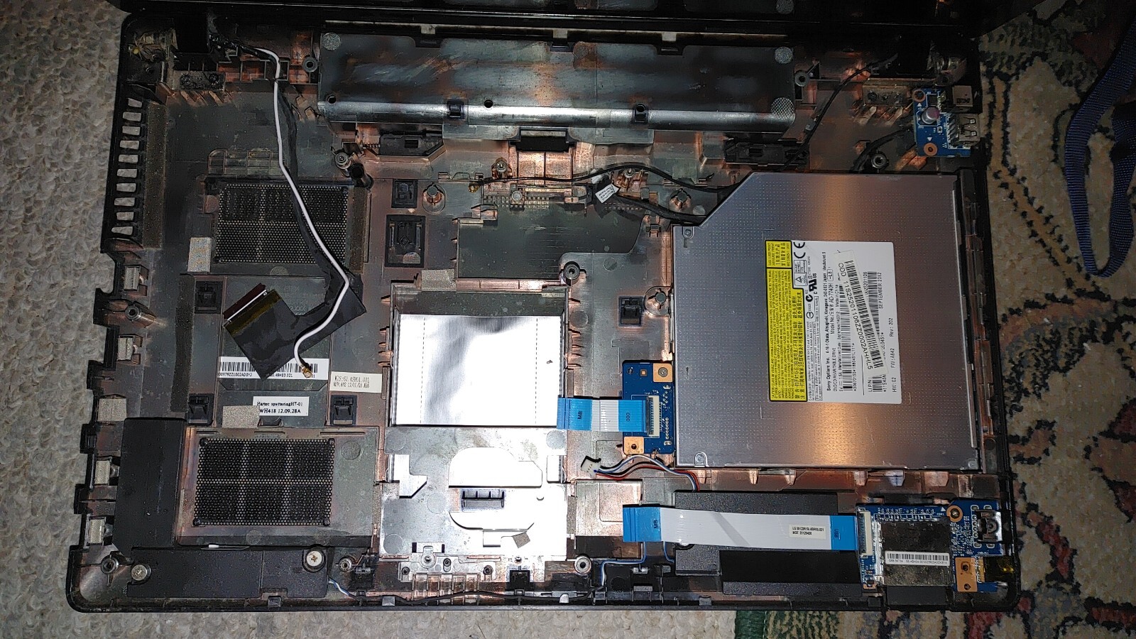 Lenovo G580 DC jack LCD display Hinges keyboard DVD caddy trackpad SD reader