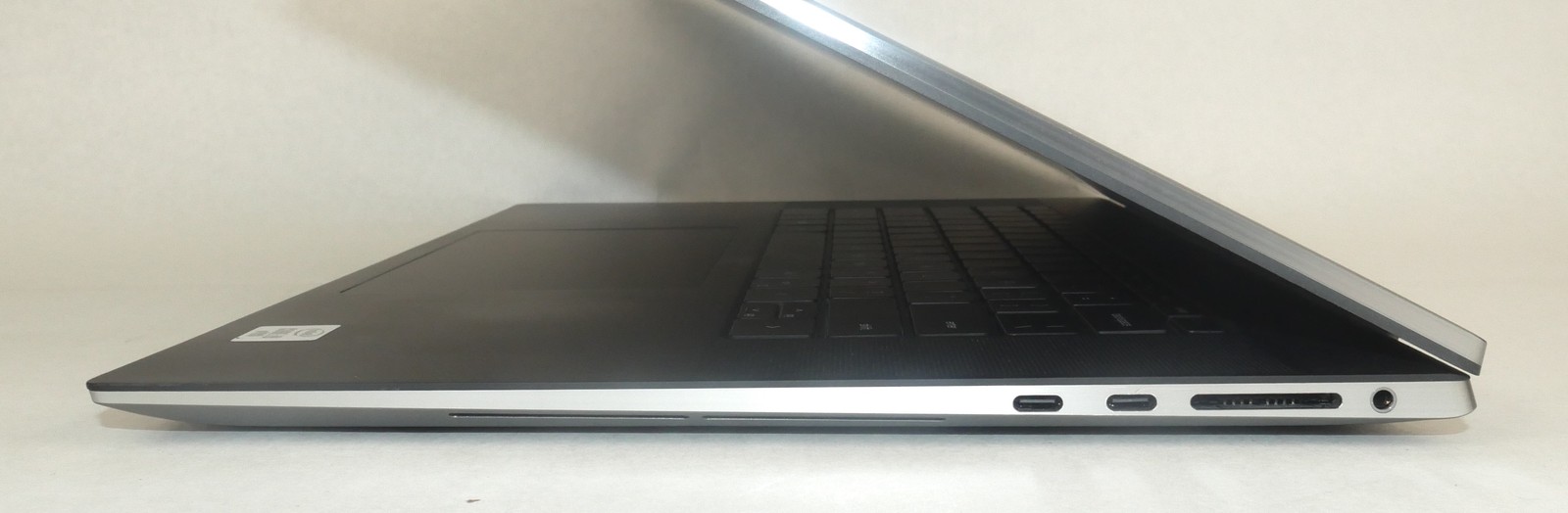 Dell Precision 5750 i7-10850H 2.70GHz 512GB NVME 16GB Quadro T2000 W11P NO AC