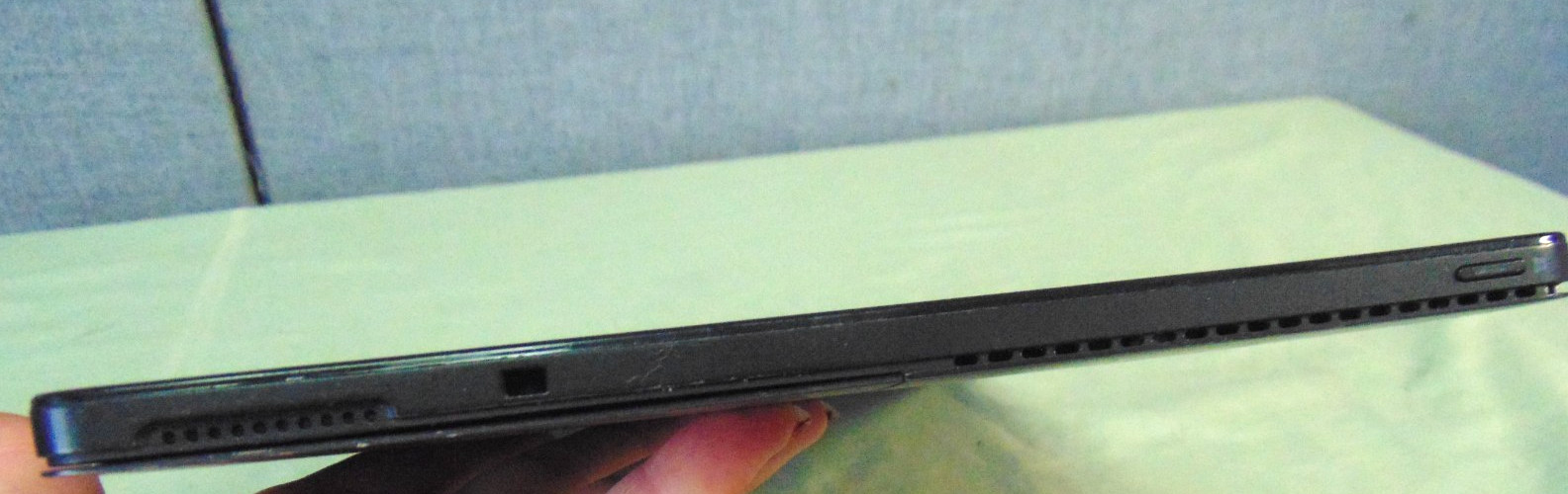 Dell Latitude 5290 2-n-1 Tablet i5-8350U 1.7GHz/ 8GB/No HD/OS/ Scratch