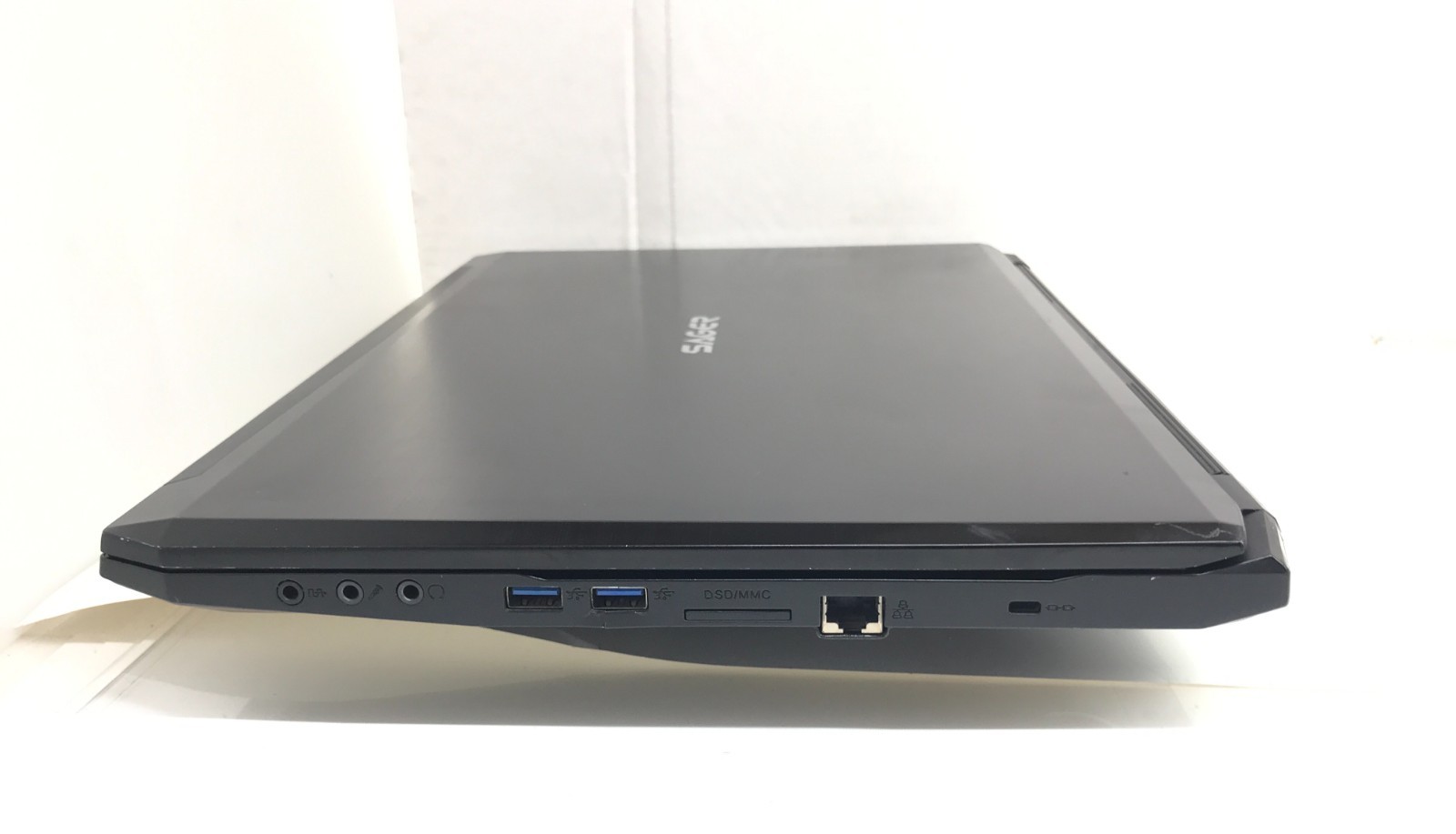SAGER P670RE i7-6700HQ@2.60GHz 8GB RAM 1TB HDD W11P NVIDIA GTX 970M *READ