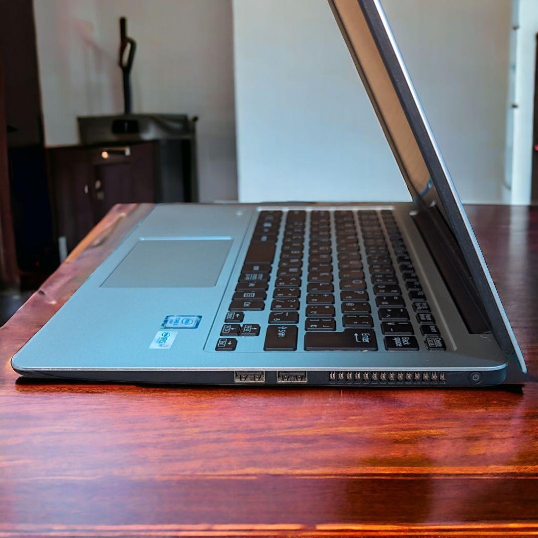 Sony Vaio Z VJZ131 Core i5 6267U RAM 8GB SSD 256GB WINDOWS 11 Tested Excellent
