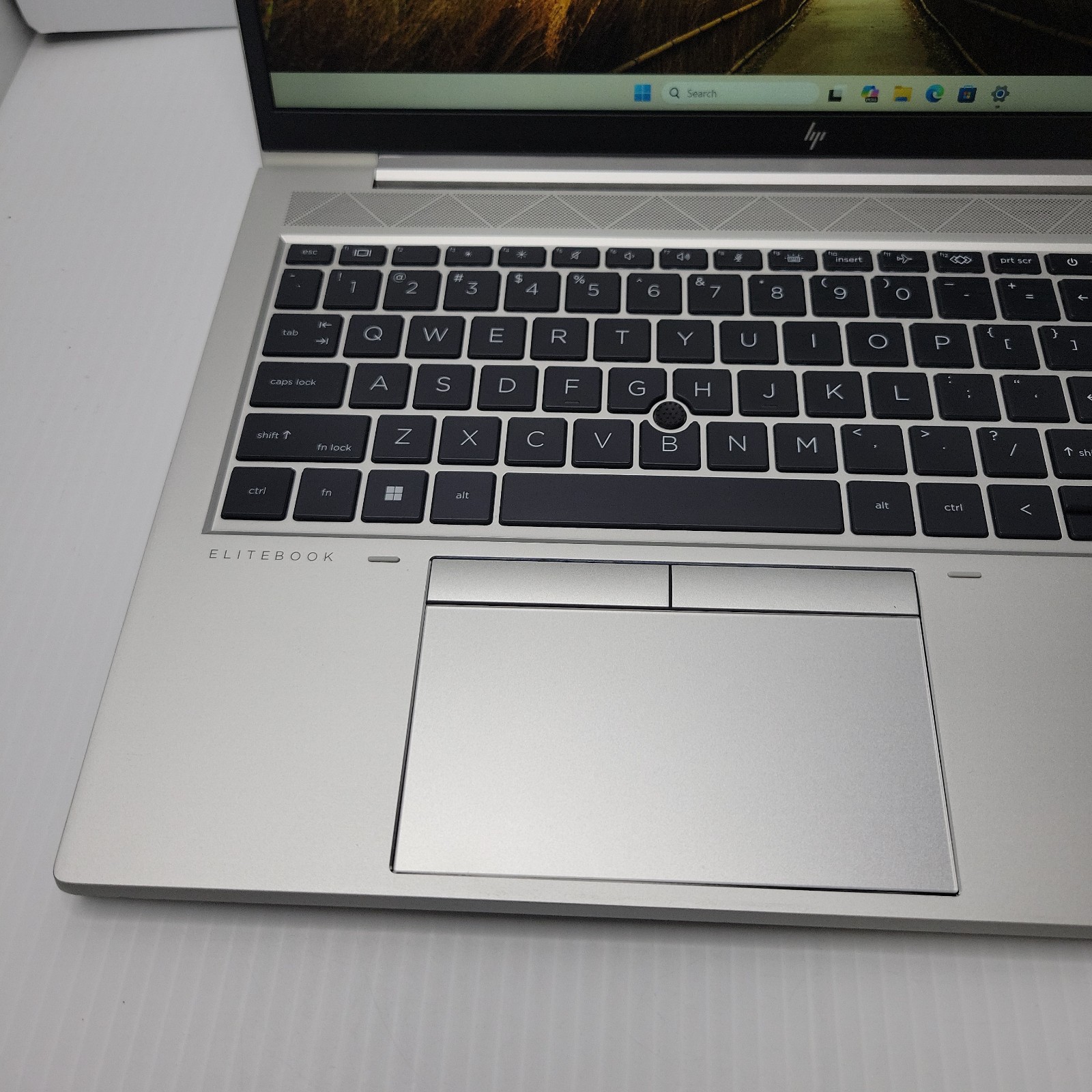 HP Elitebook 850 G8 15.6″ Laptop i5-1145G7 16GB Ram 256GB SSD Win 11 Pro