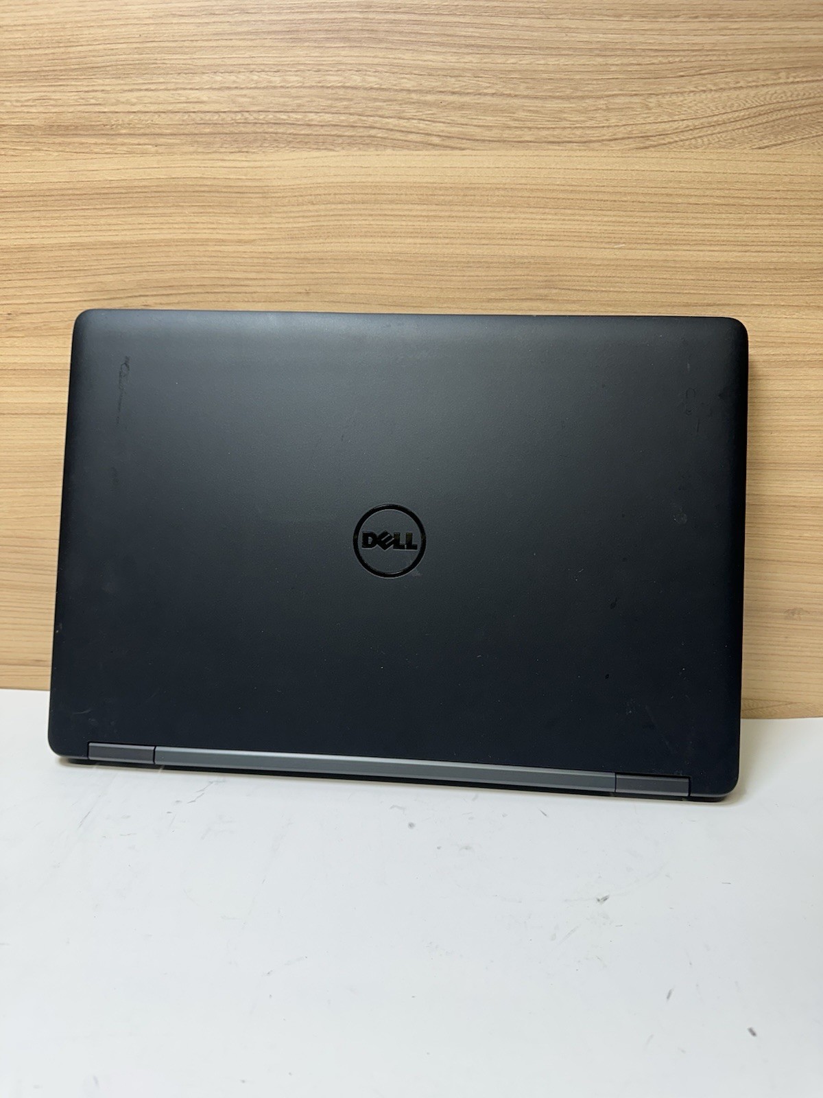 Dell Latitude E5550 15” Laptop Intel Core i5-5300U 2.30GHz 8GB RAM (NO HD)