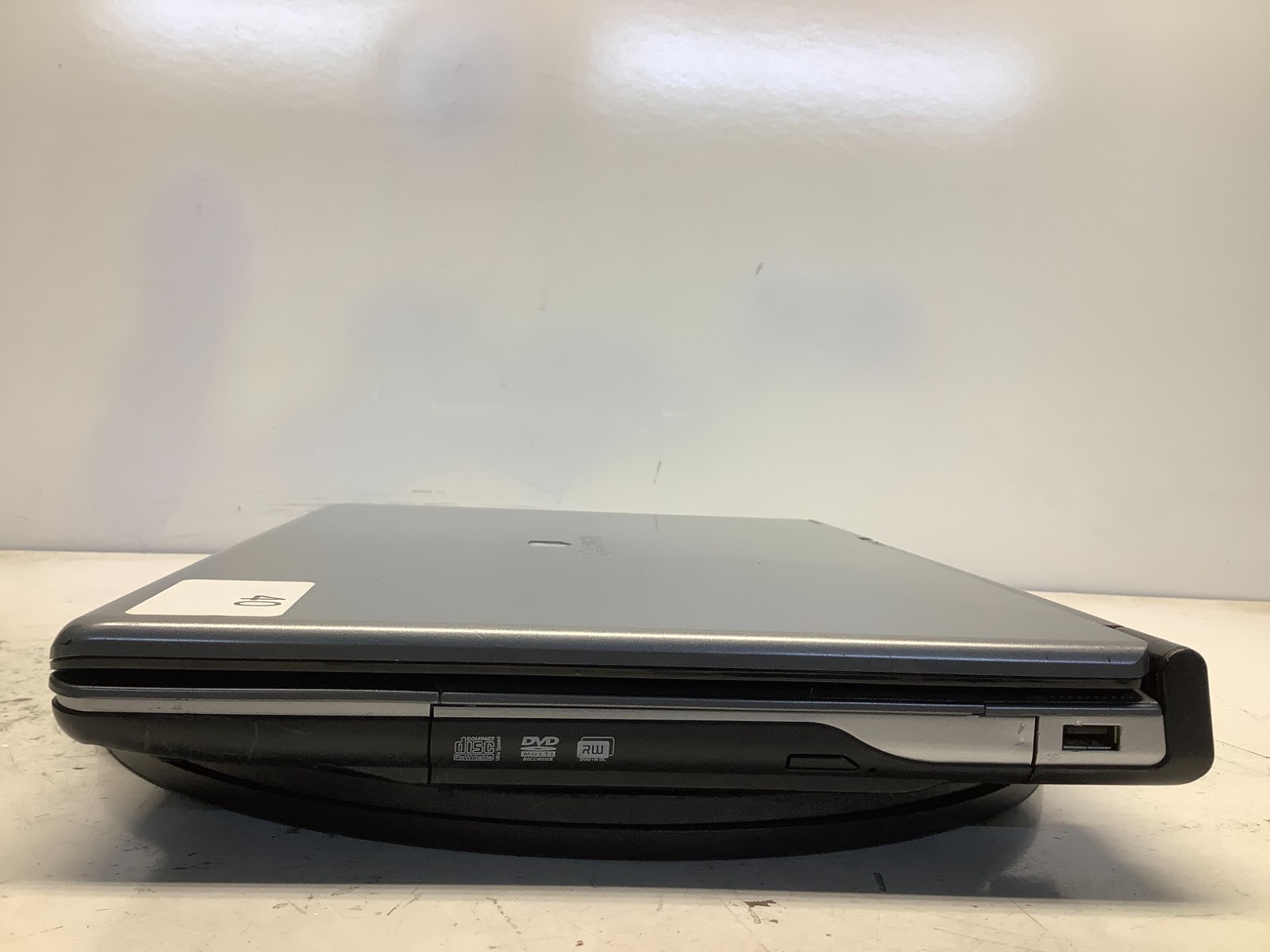 Gateway W350A AMD Turion 64 X2 TL-60 2000MHz 1.5 GB NO HDD/Battery