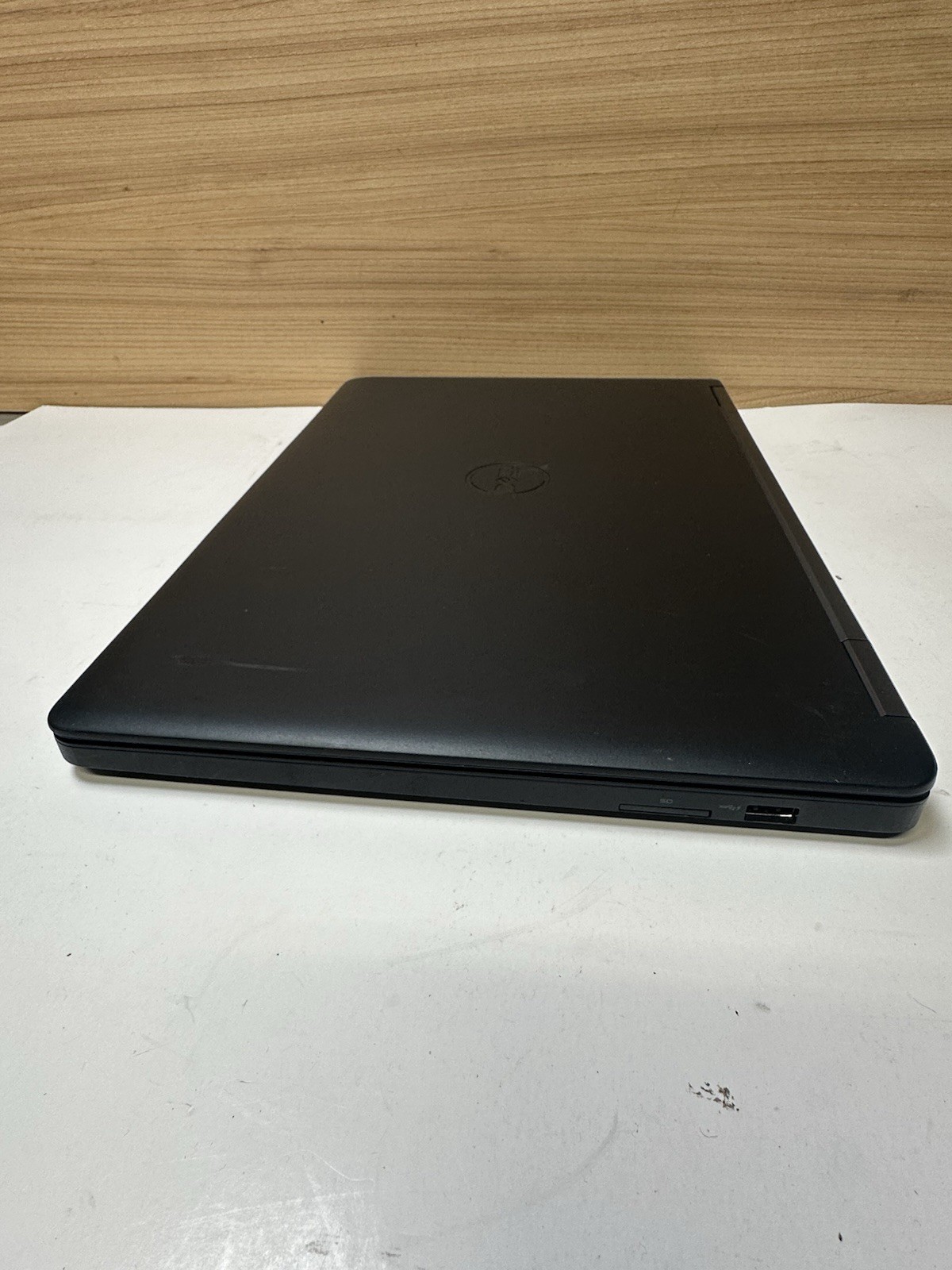 Dell Latitude E5550 15” Laptop Intel Core i5-5300U 2.30GHz 8GB RAM (NO HD)