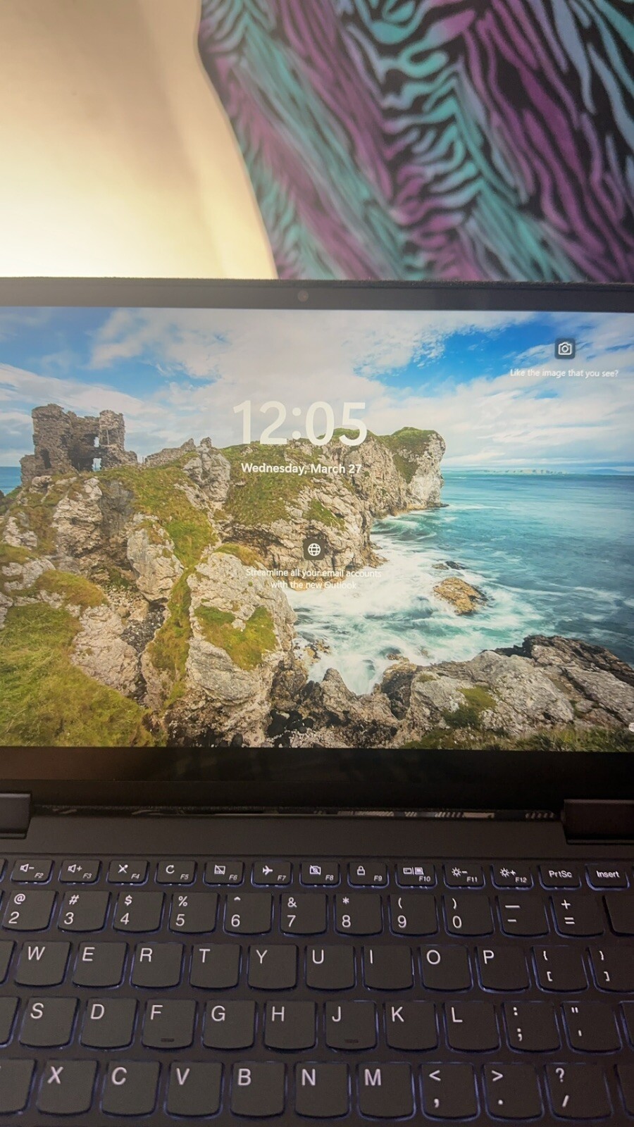 Lenovo Yoga 6 13.3″ (256GB SSD, AMD Ryzen 5 5500U, 2.10 GHz, 8GB RAM) 2-in-1…