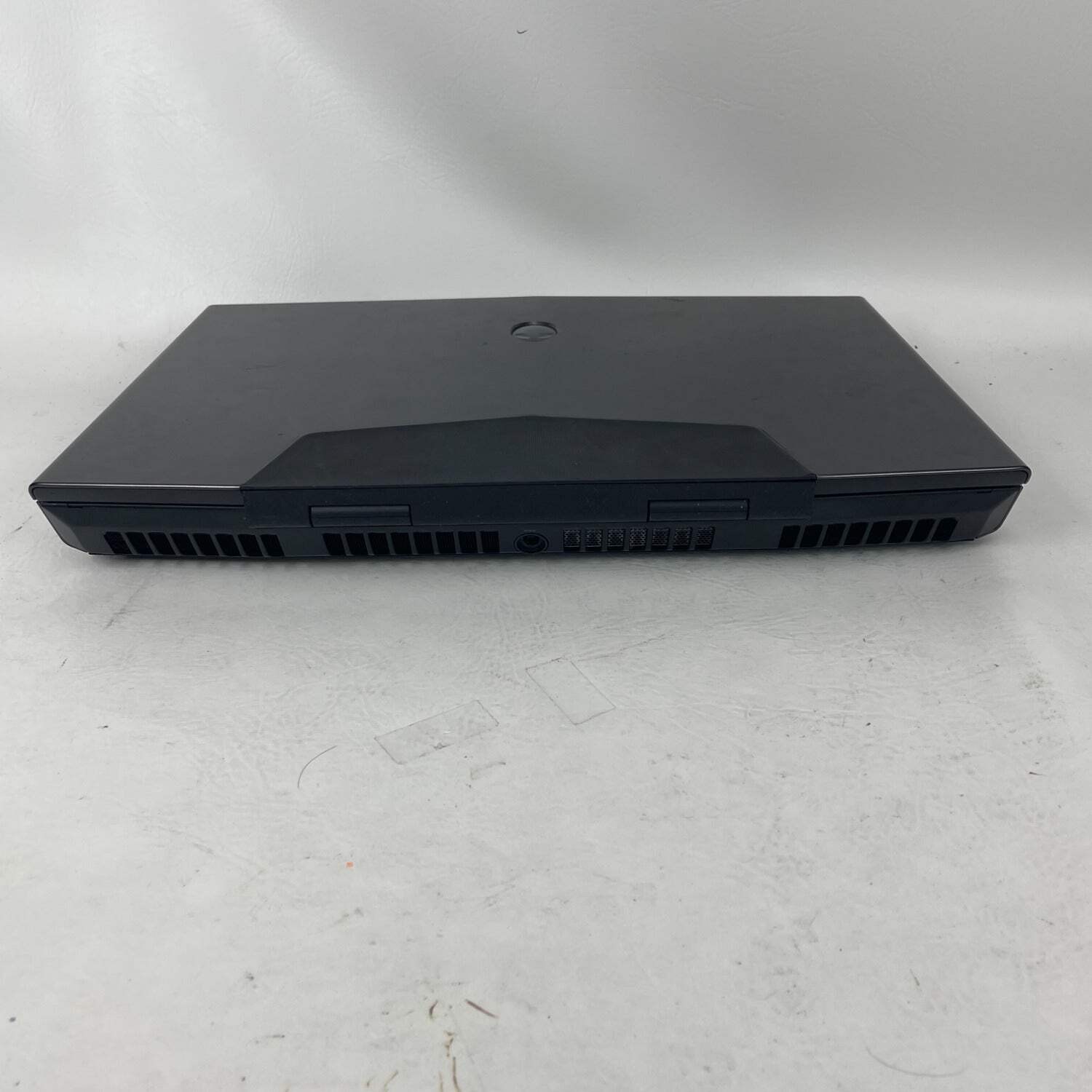 Alienware M18 18.4 i7-2820QM 2.3GHz 8GB RAM 500GB SSD