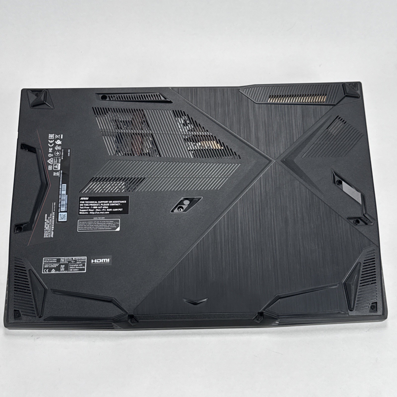 MSI Thin GF75 10SCXR 17.3″ i5-10300H 8GB RAM 512GB SSD GeForce GTX 1650 Ti