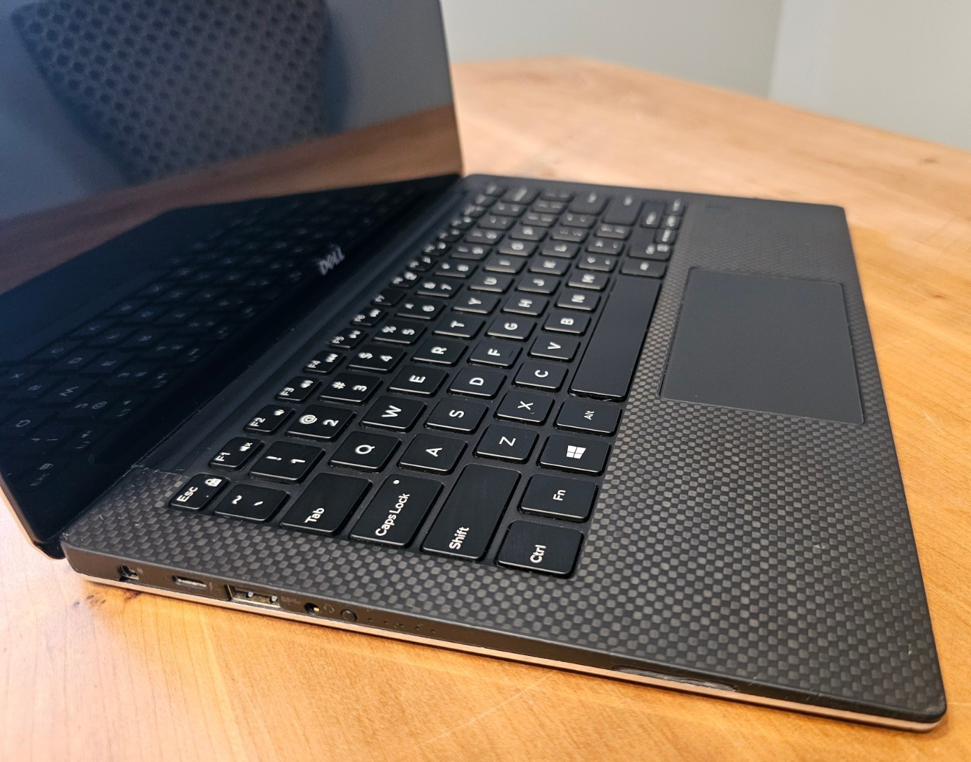 Dell XPS 13 9360 i7-8550 16GB RAM 128GB NVMe QHD+ Touchscreen Bad Battery