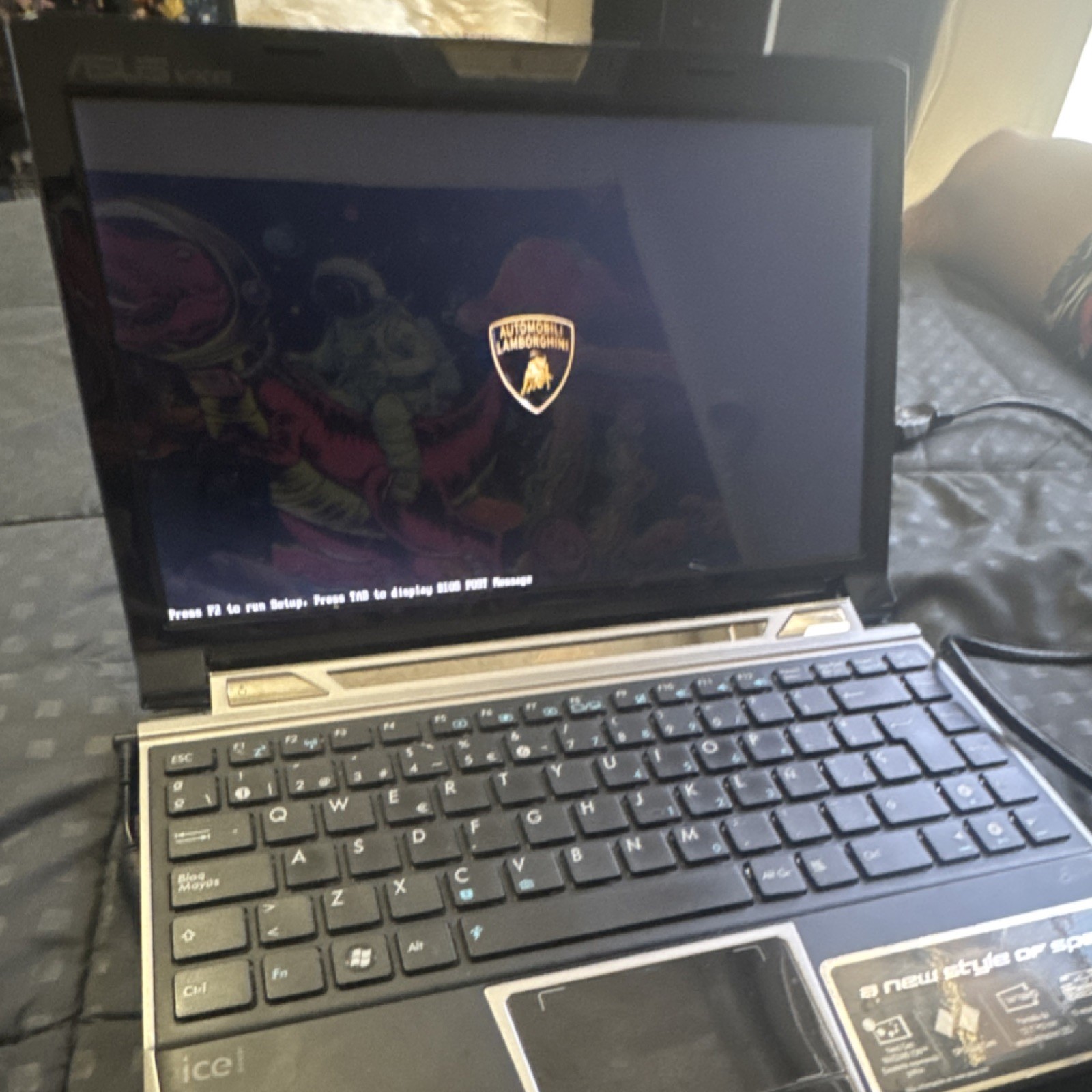 ASUS Lamborghini VX6 Notebook/Laptop White Casual Computing Series