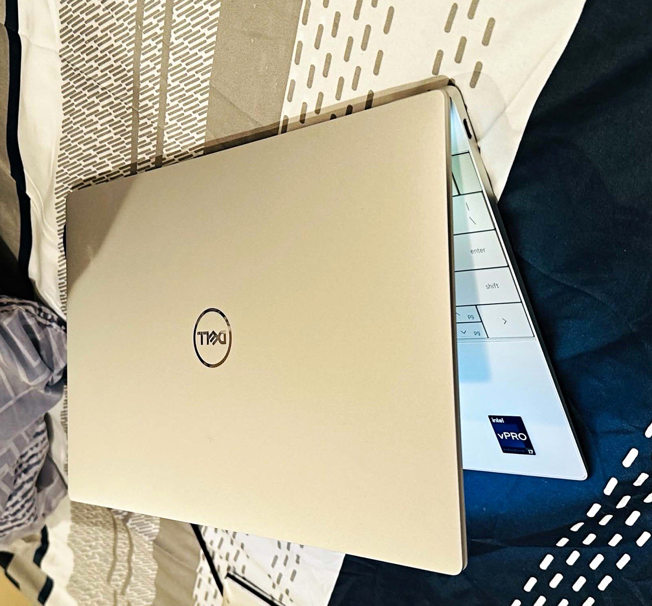 Dell XPS 9320 13in i7-1370P 16GB 512GB SSD Iris Xe Win11 Pro