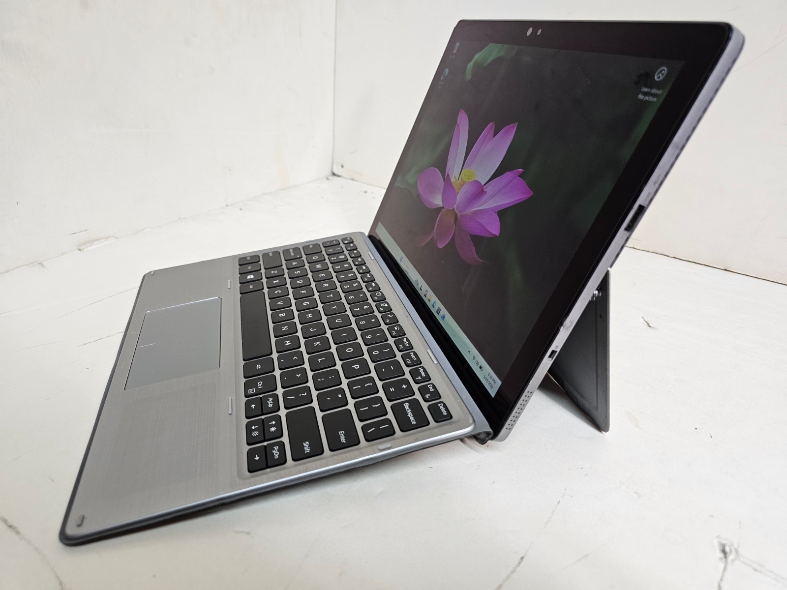 Dell Latitude 7200 2 in 1 Tablet Laptop – 1.9 GHz i7 16GB 1TB Cam 12.3″ – SP1