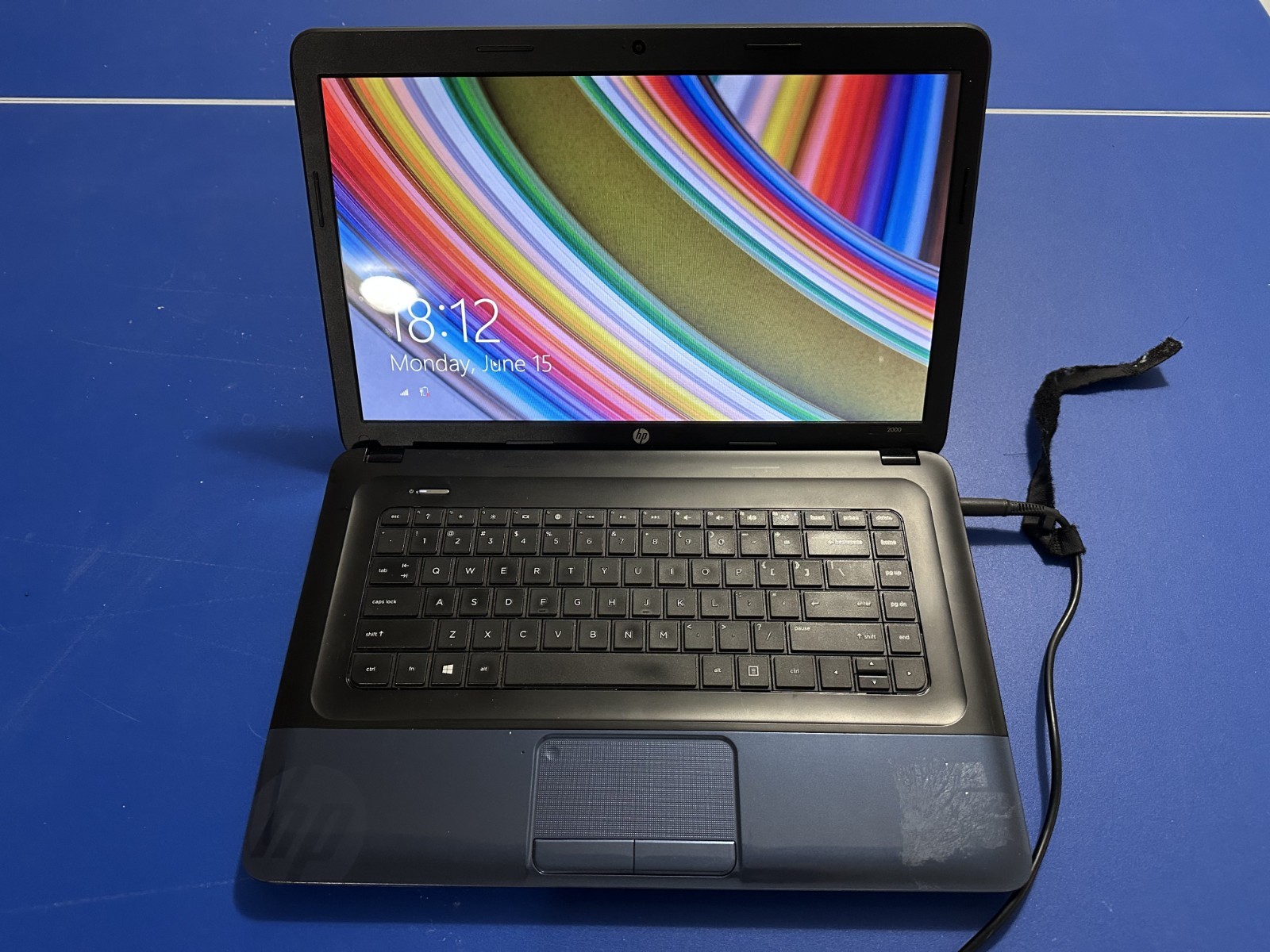 HP 2000-2b19wm Laptop | 4 GB RAM, 320 GB HDD