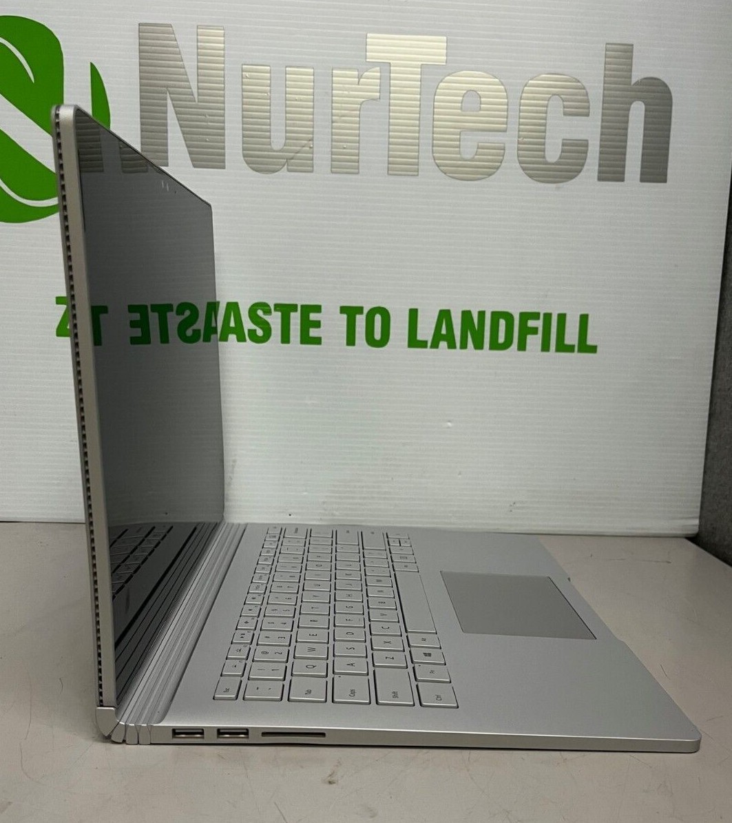 Microsoft Surface Book 1703 13.5″ i5-6300U 2.4GHz 8GB/128GB Webcam Laptop + AC