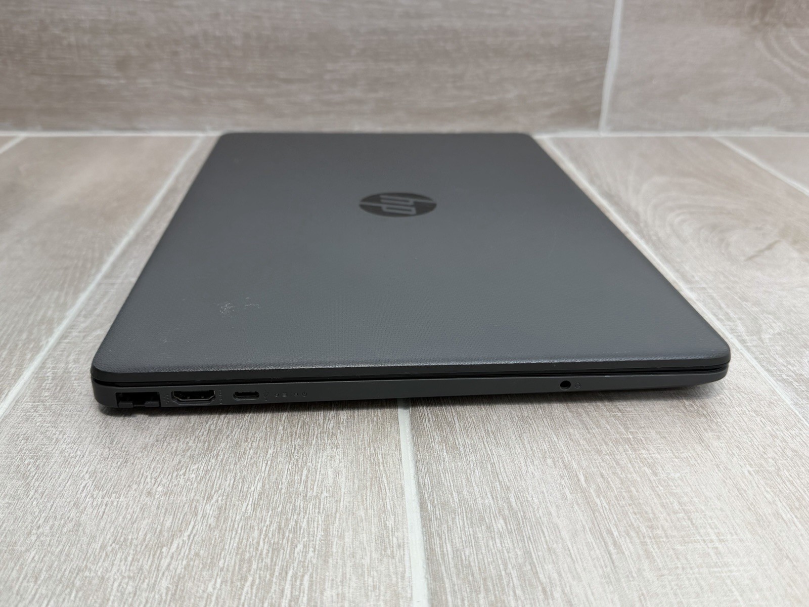 HP 255 G8 15.6″ Laptop AMD 3020e 4GB RAM 128GB SSD Win-11