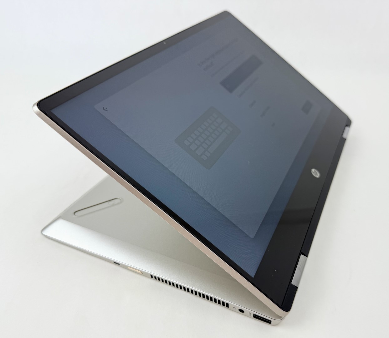 HP Pavilion x360 14m-dh1003dx 14″ Touch i5-10210U 8GB 256GB SSD W11H 2in1 – Read