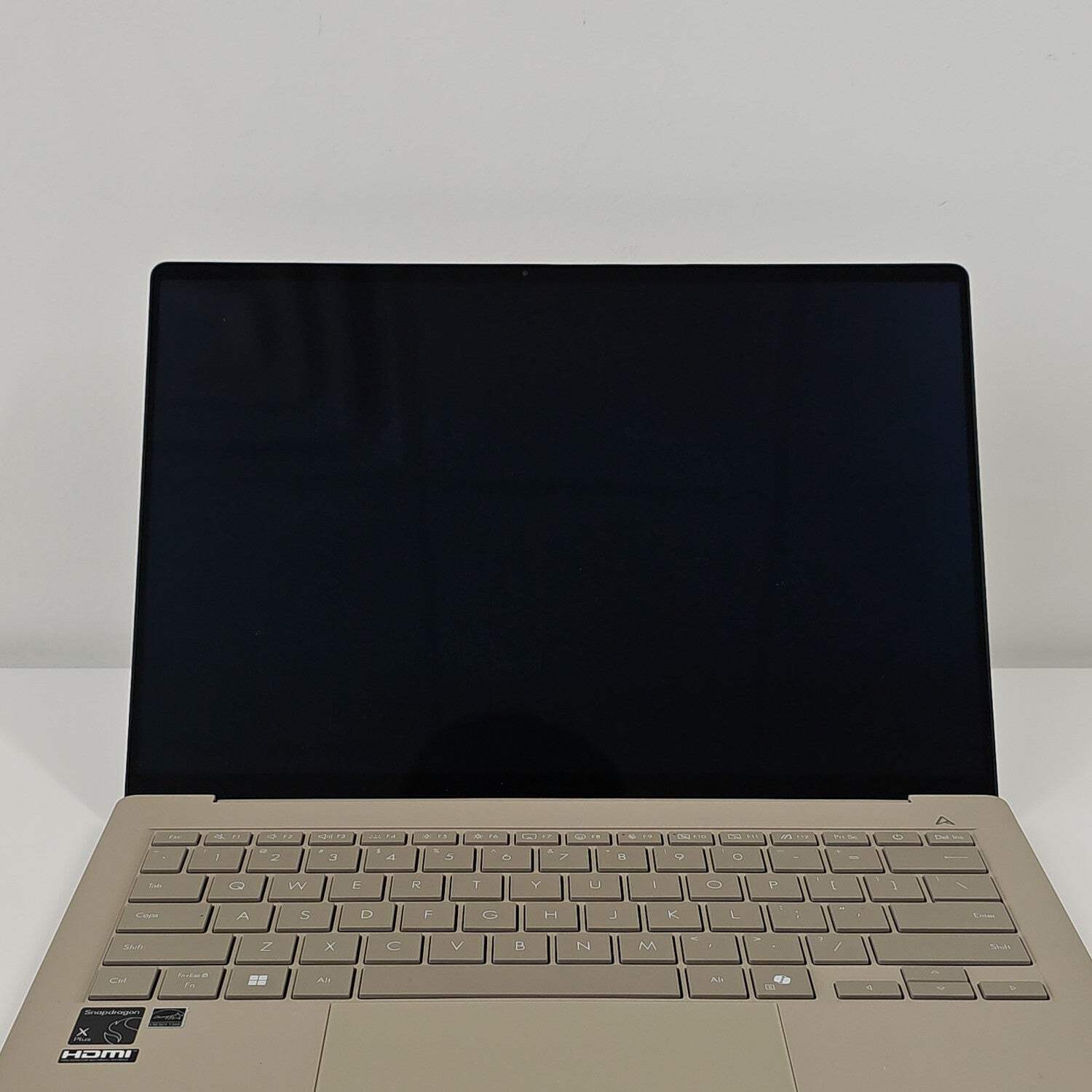Asus Zenbook A 14 UX3407Q 14″ Snapdragon X Plus 3.2GHz 16GB RAM 512GB SSD