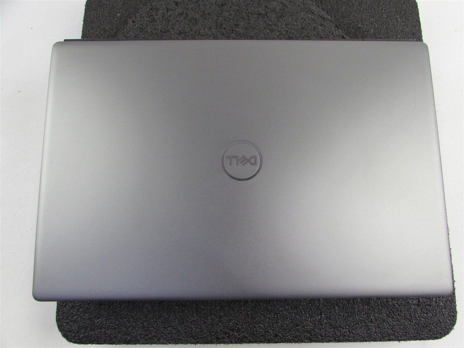 DELL PRECISION 7750 1920X1080 FHD I7-10850H 1TB 32GB RAM RTX 4000 WIN 11 PRO