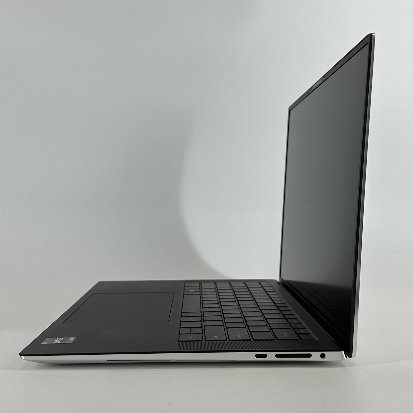 Dell XPS 15 9530 FHD+ 2.4 GHz i7-13700H 16GB 512GB SSD Intel Arc A370M Very Good