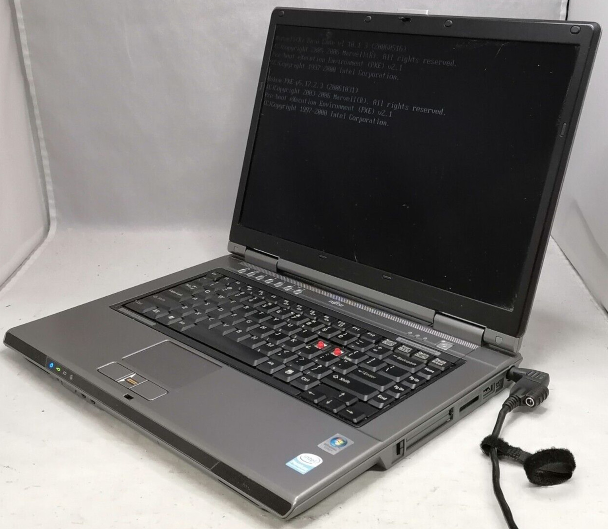 FOR PARTS 15.4″ Fujitsu A6025 (Pentium T2130/1.86 GHz/1 GB RAM/NO HDD)