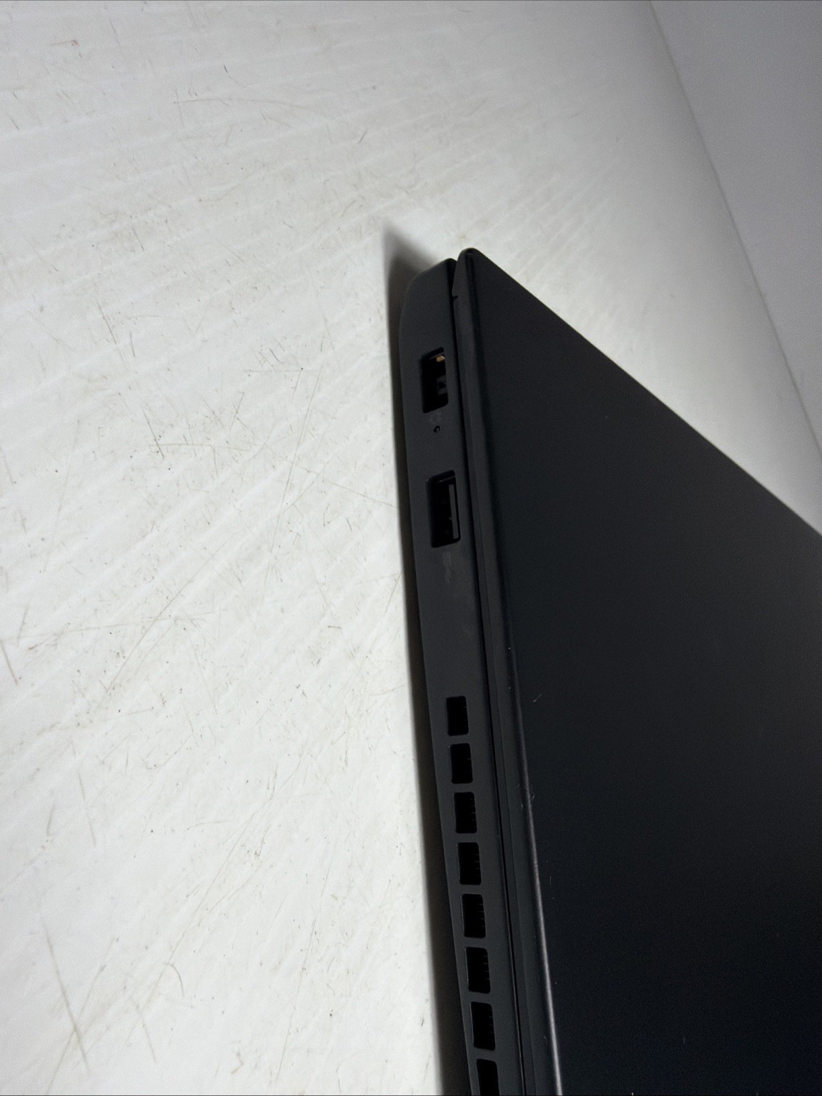 Lenovo Thinkpad T460s 14″ Laptop i5-6200u 8gb Ram No Drives Boots Bios