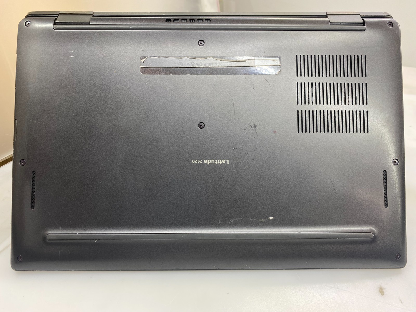 DELL LATITUDE 7420 i5-1135G7@2.40GHz 16GB RAM NO SSD/OS*READ